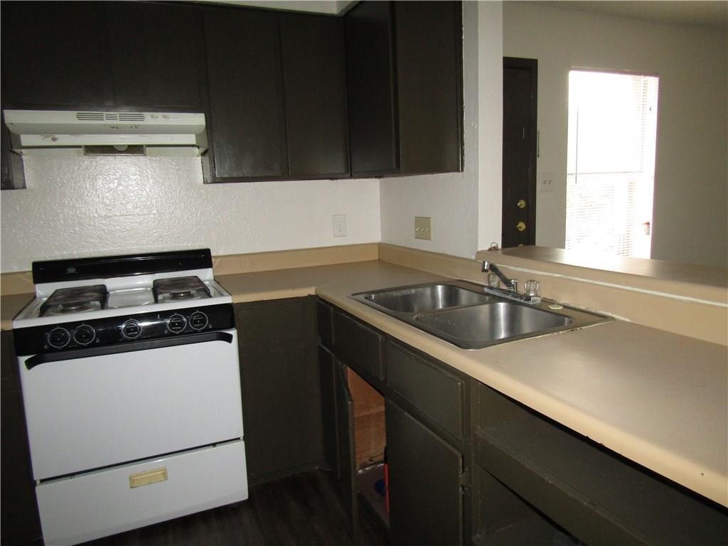 4910 Pepper Ln # D, Austin, TX 78744