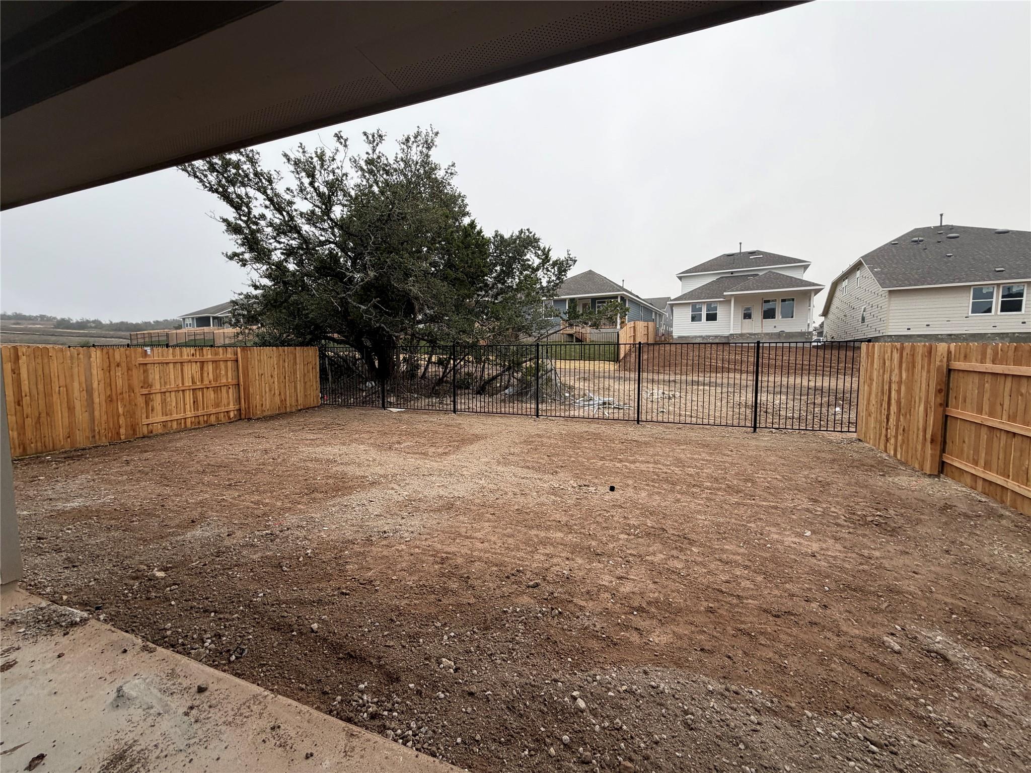 198 Crater Lake Dr, Dripping Springs, TX 78620