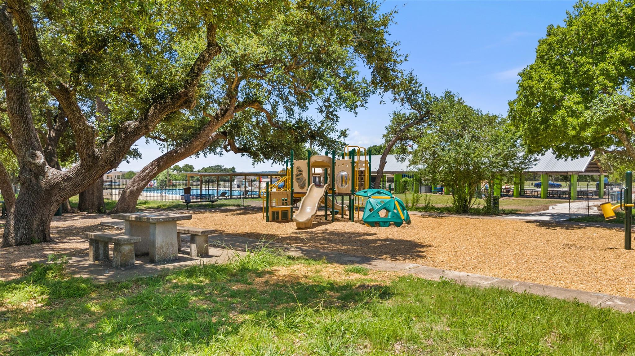 198 Crater Lake Dr, Dripping Springs, TX 78620