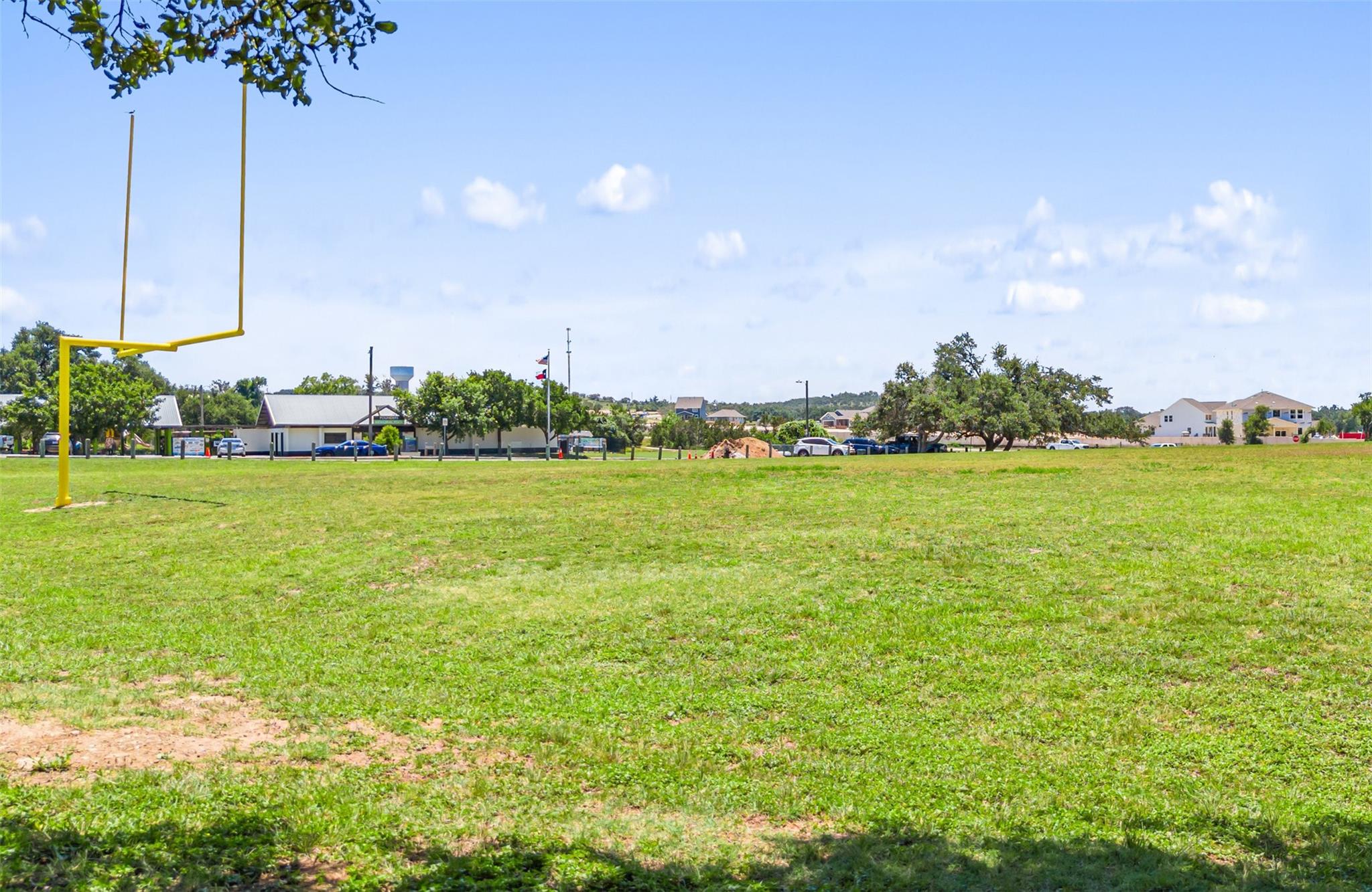 198 Crater Lake Dr, Dripping Springs, TX 78620