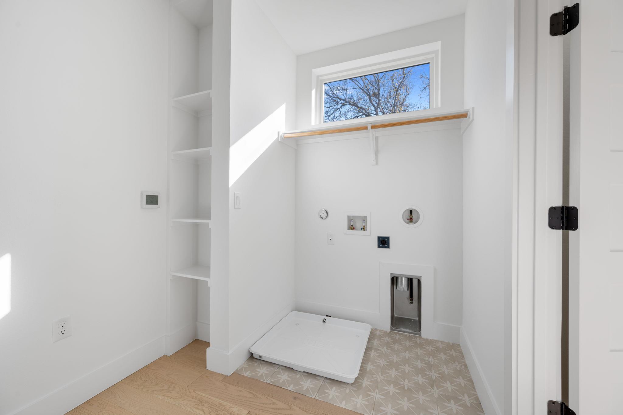 1511 Oak Heights Dr # 2, Austin, TX 78741