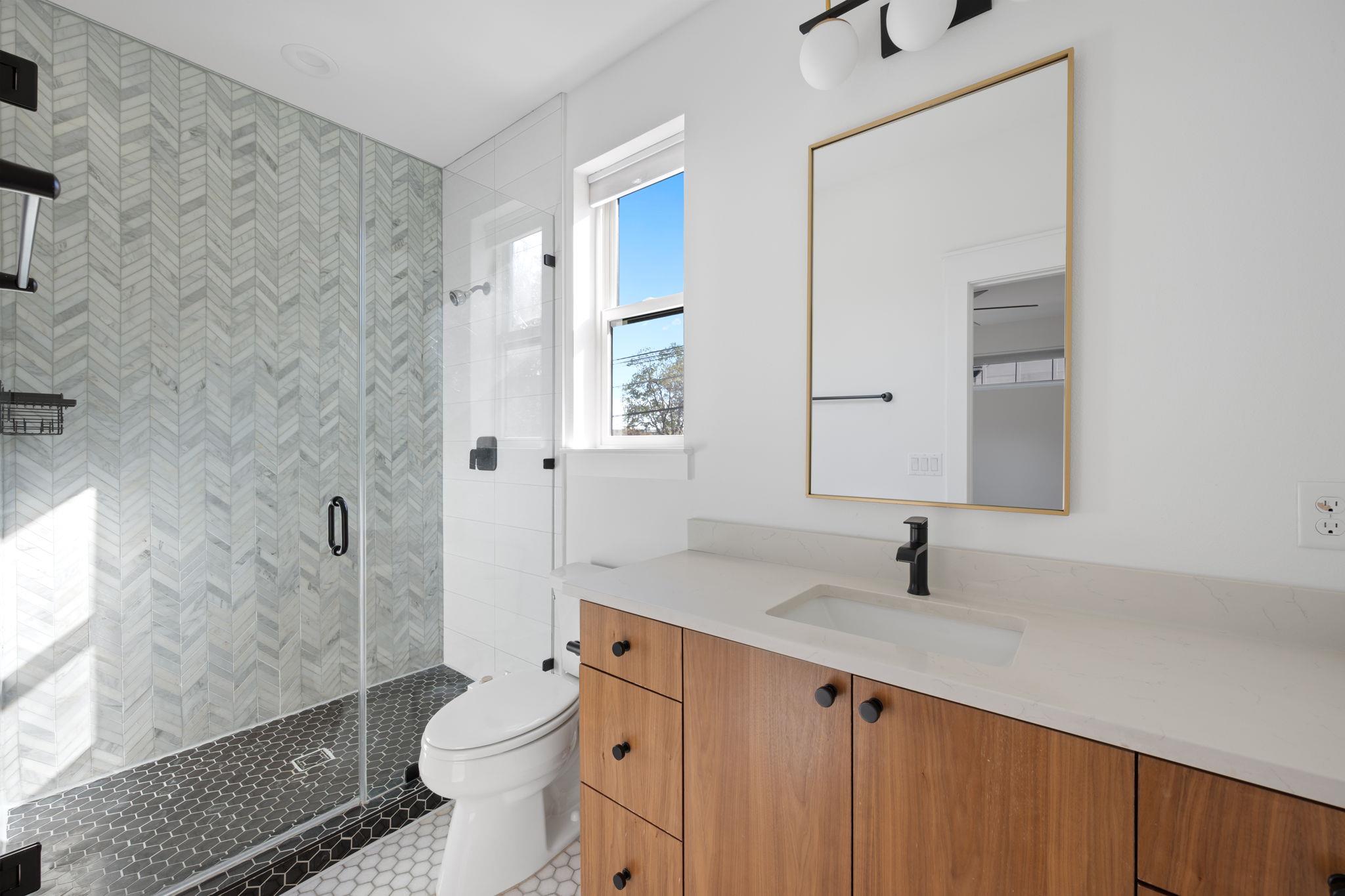 1511 Oak Heights Dr # 2, Austin, TX 78741