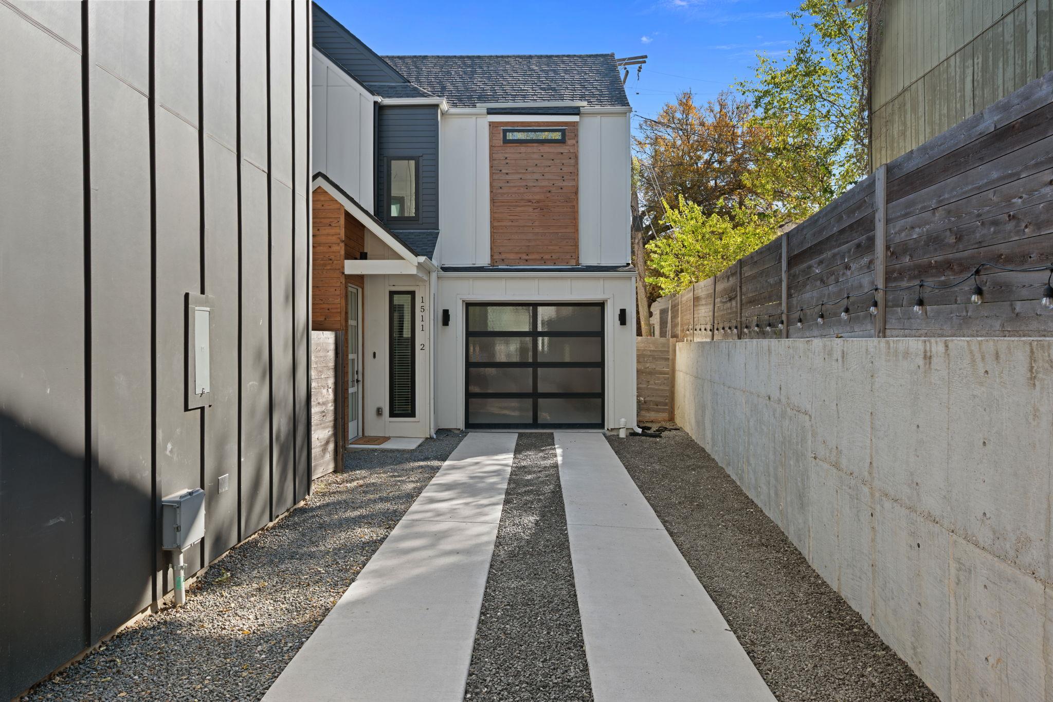 1511 Oak Heights Dr # 2, Austin, TX 78741