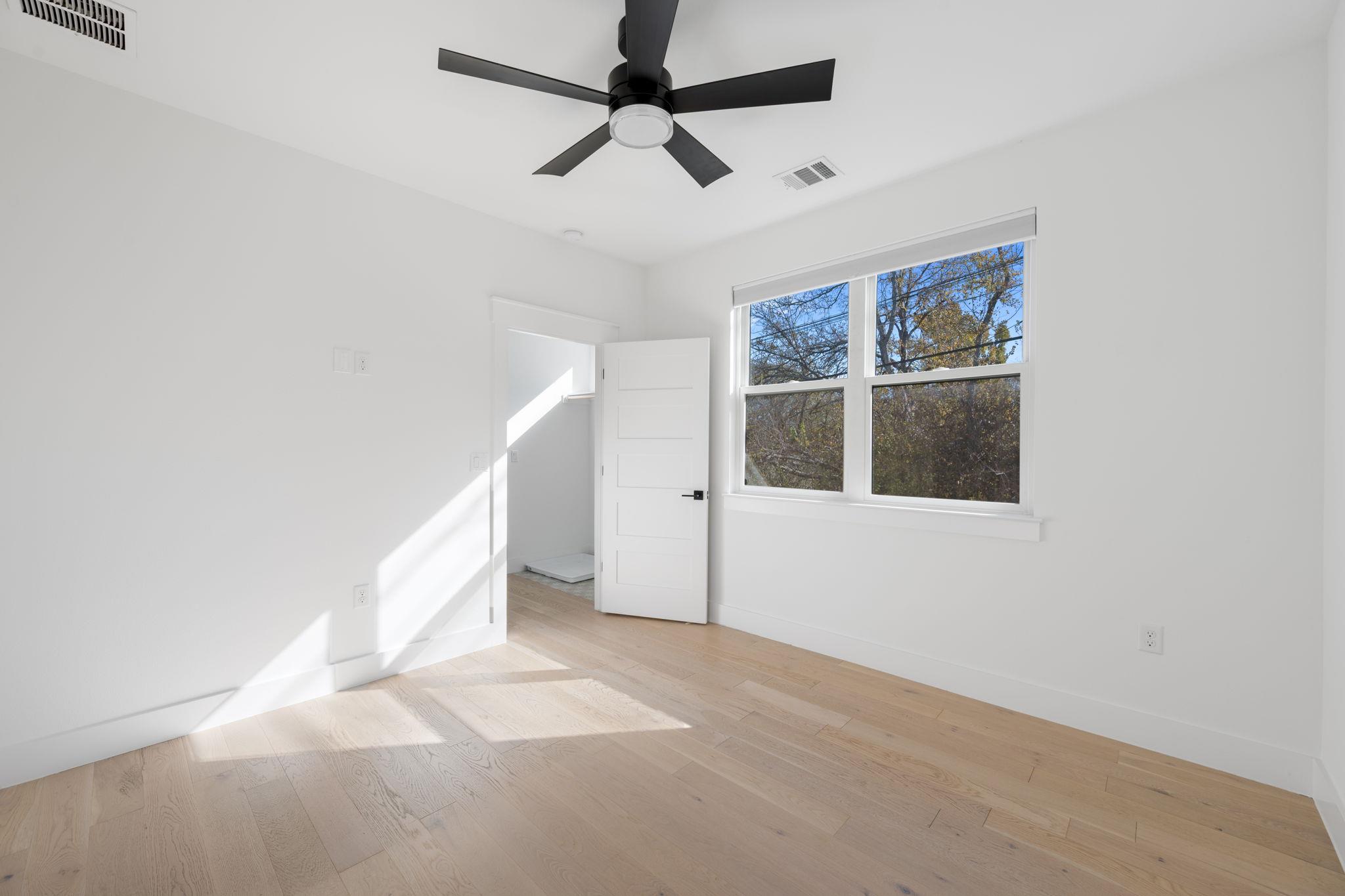 1511 Oak Heights Dr # 2, Austin, TX 78741