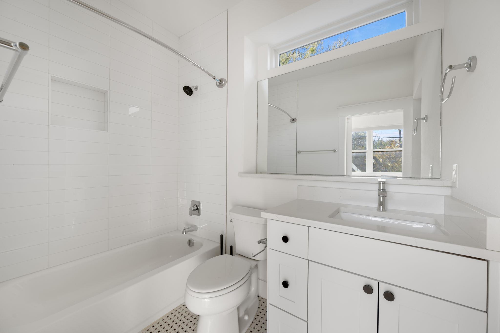 1511 Oak Heights Dr # 2, Austin, TX 78741