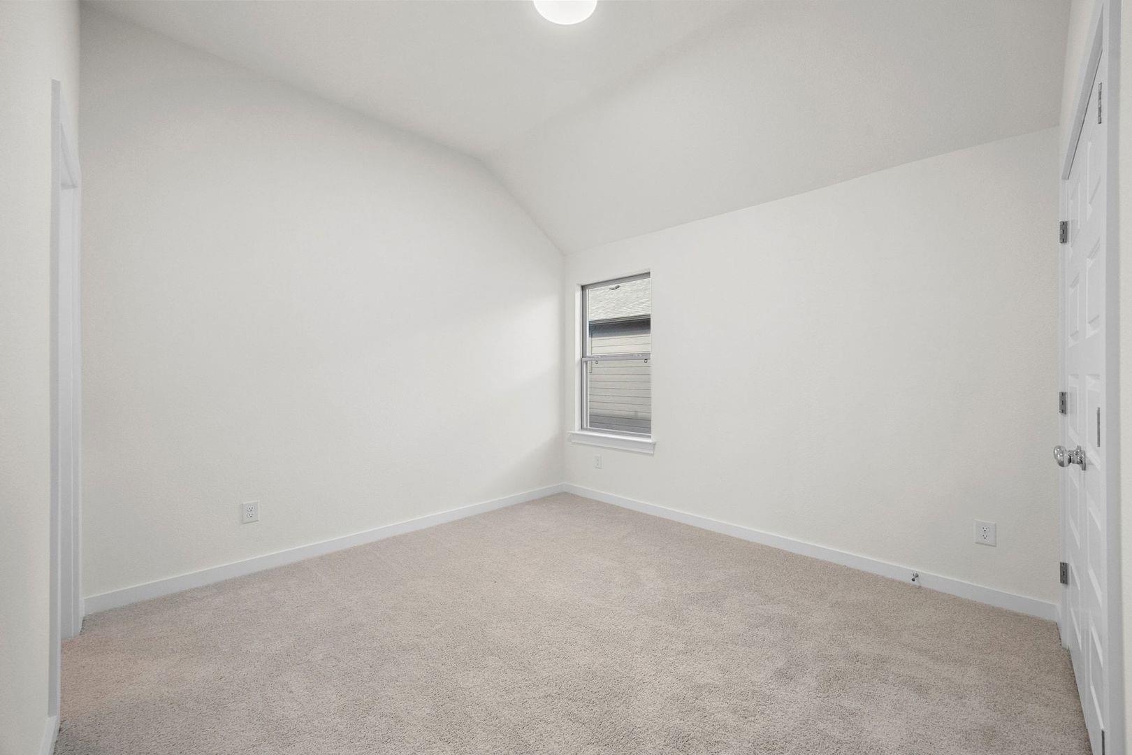 109 Divisadero Dr, Hutto, TX 78634