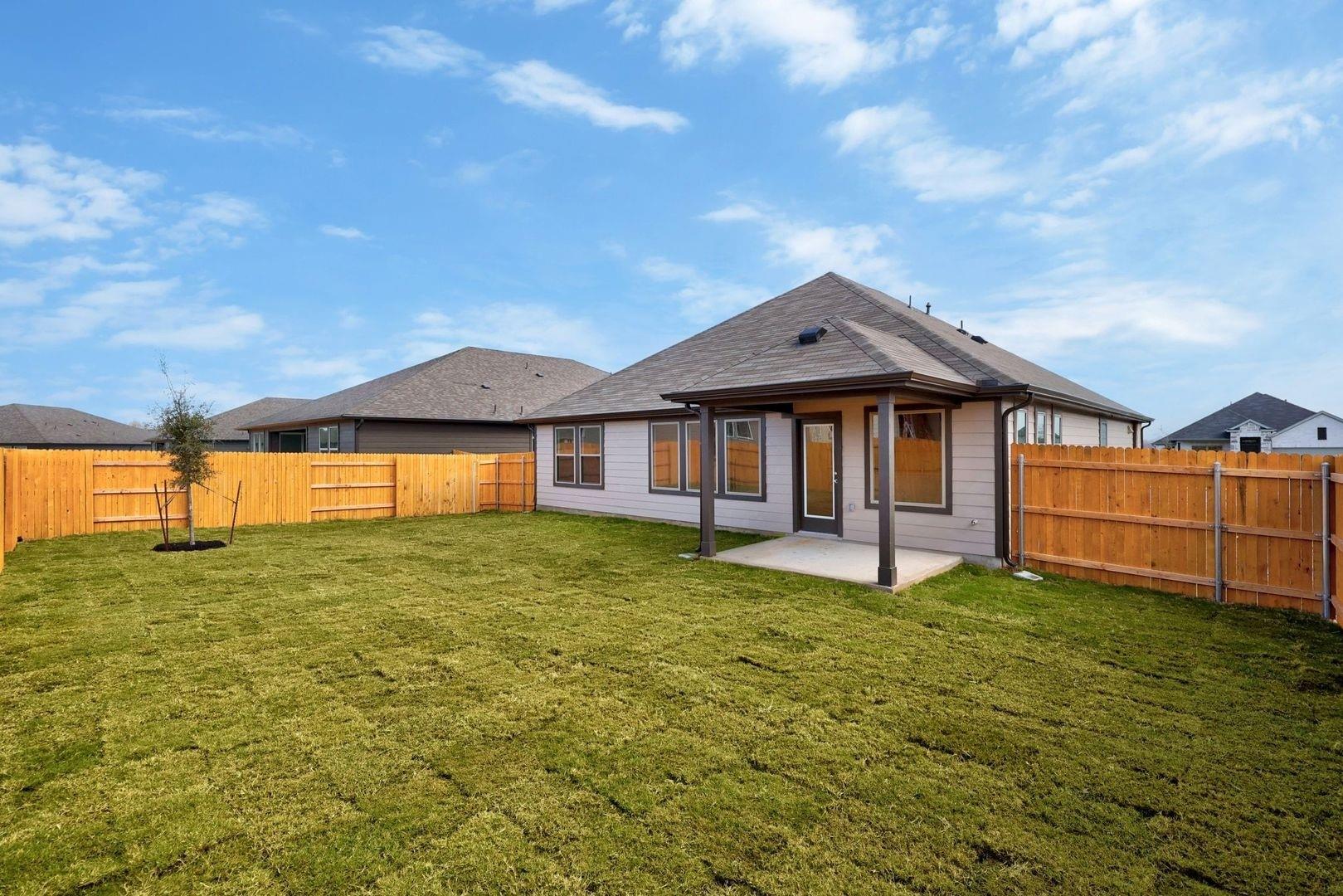 109 Divisadero Dr, Hutto, TX 78634