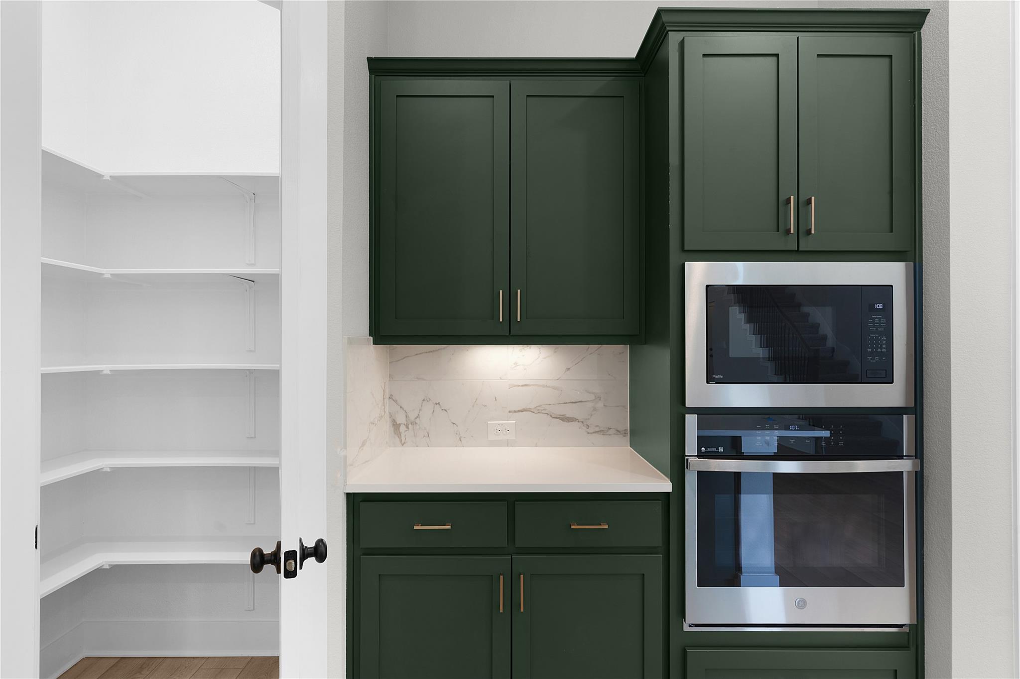 233 Montecido Dr, Liberty Hill, TX 78642