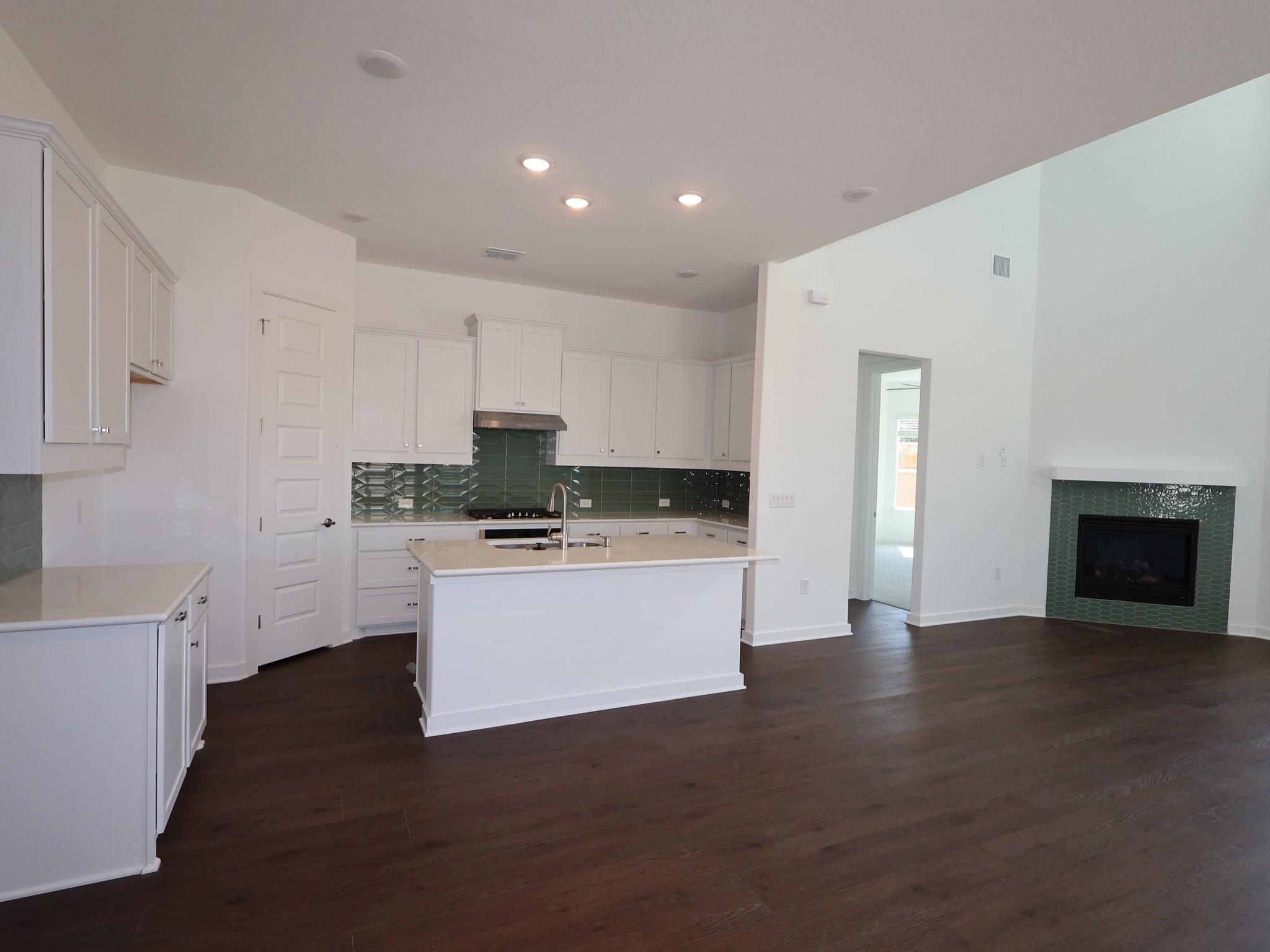 809 Corvallis Dr, Austin, TX 78747