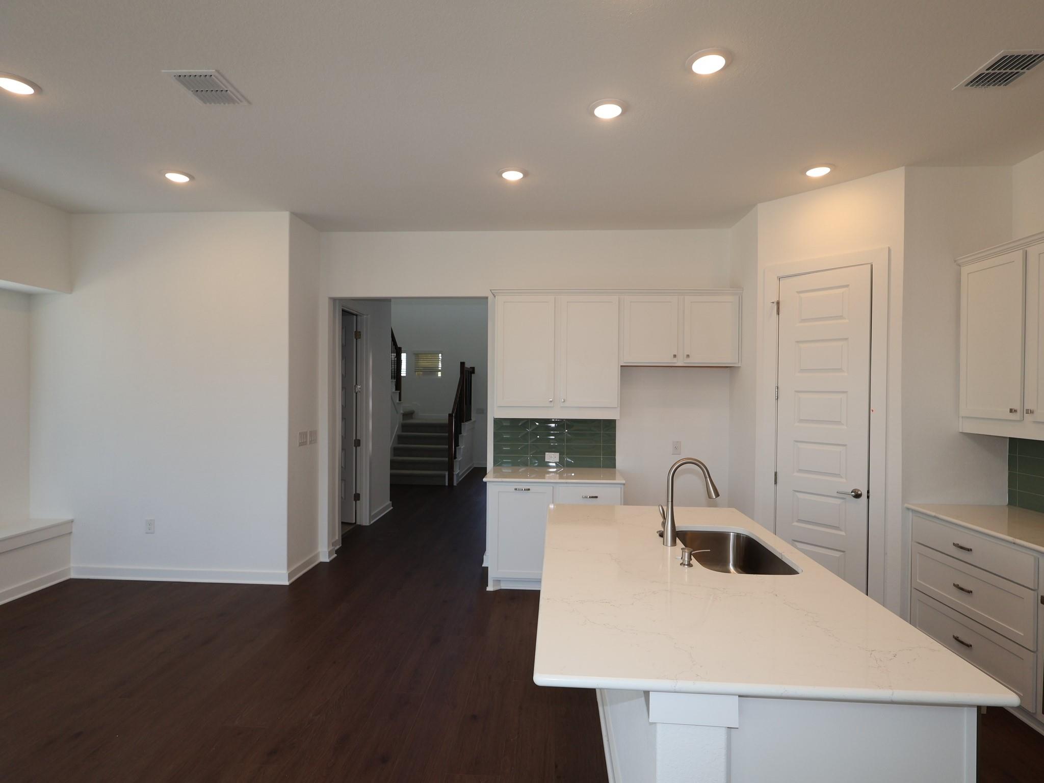 809 Corvallis Dr, Austin, TX 78747