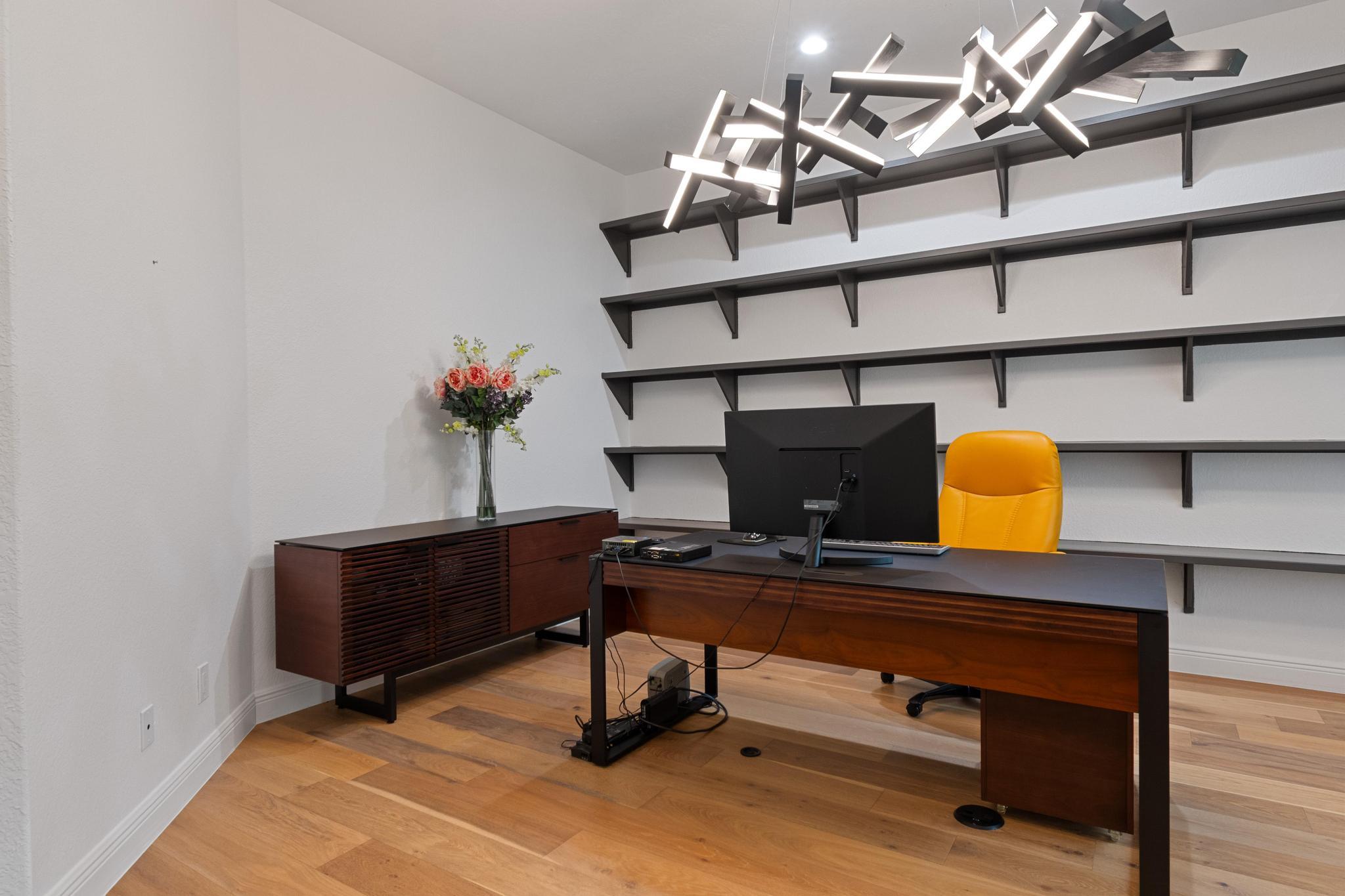 346 The Oaks Blvd, Elgin, TX 78621