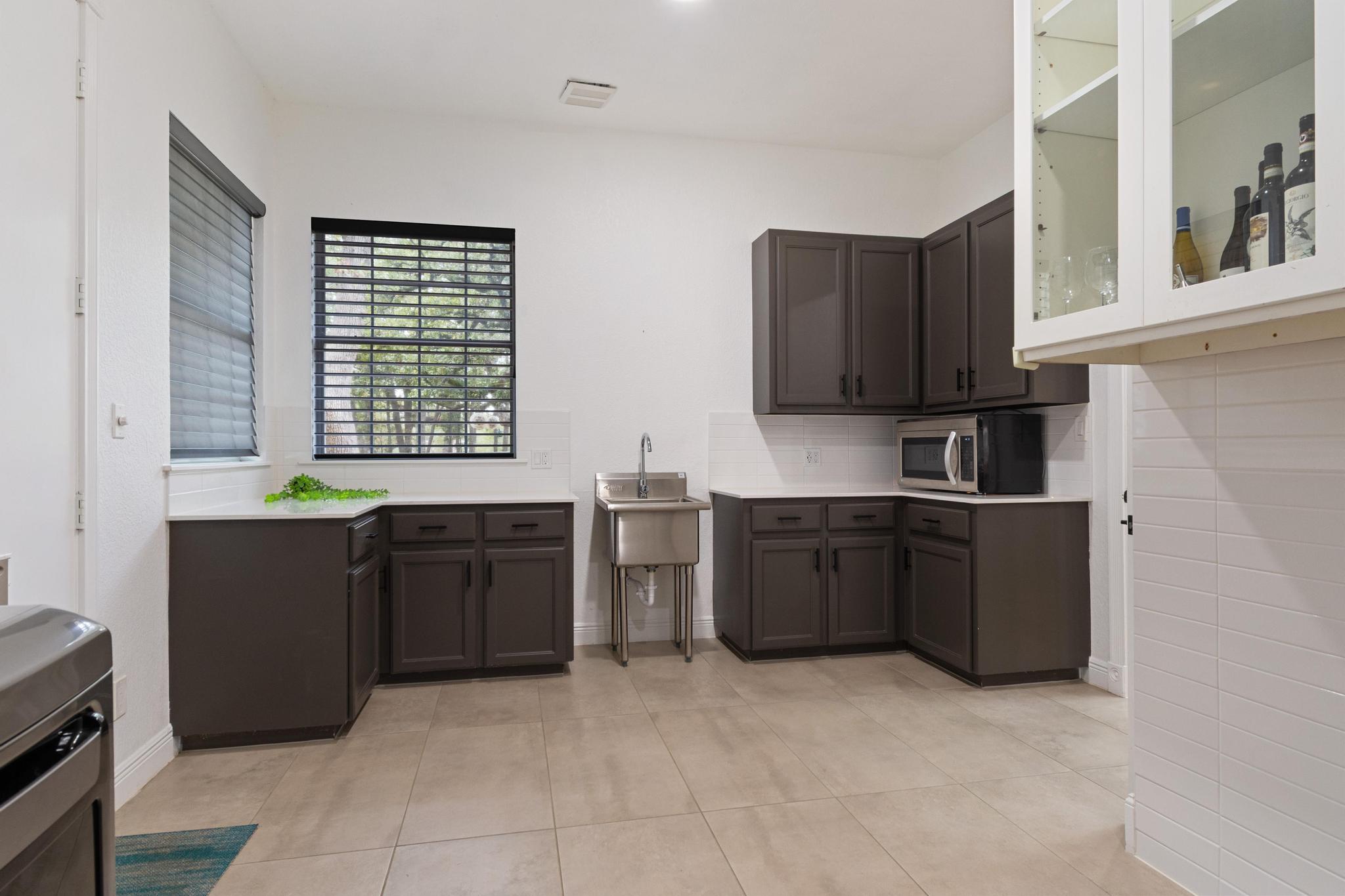 346 The Oaks Blvd, Elgin, TX 78621