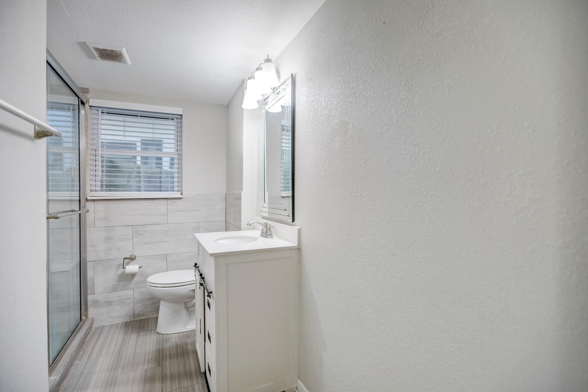 2507 Rogge Ln # 1, Austin, TX 78723