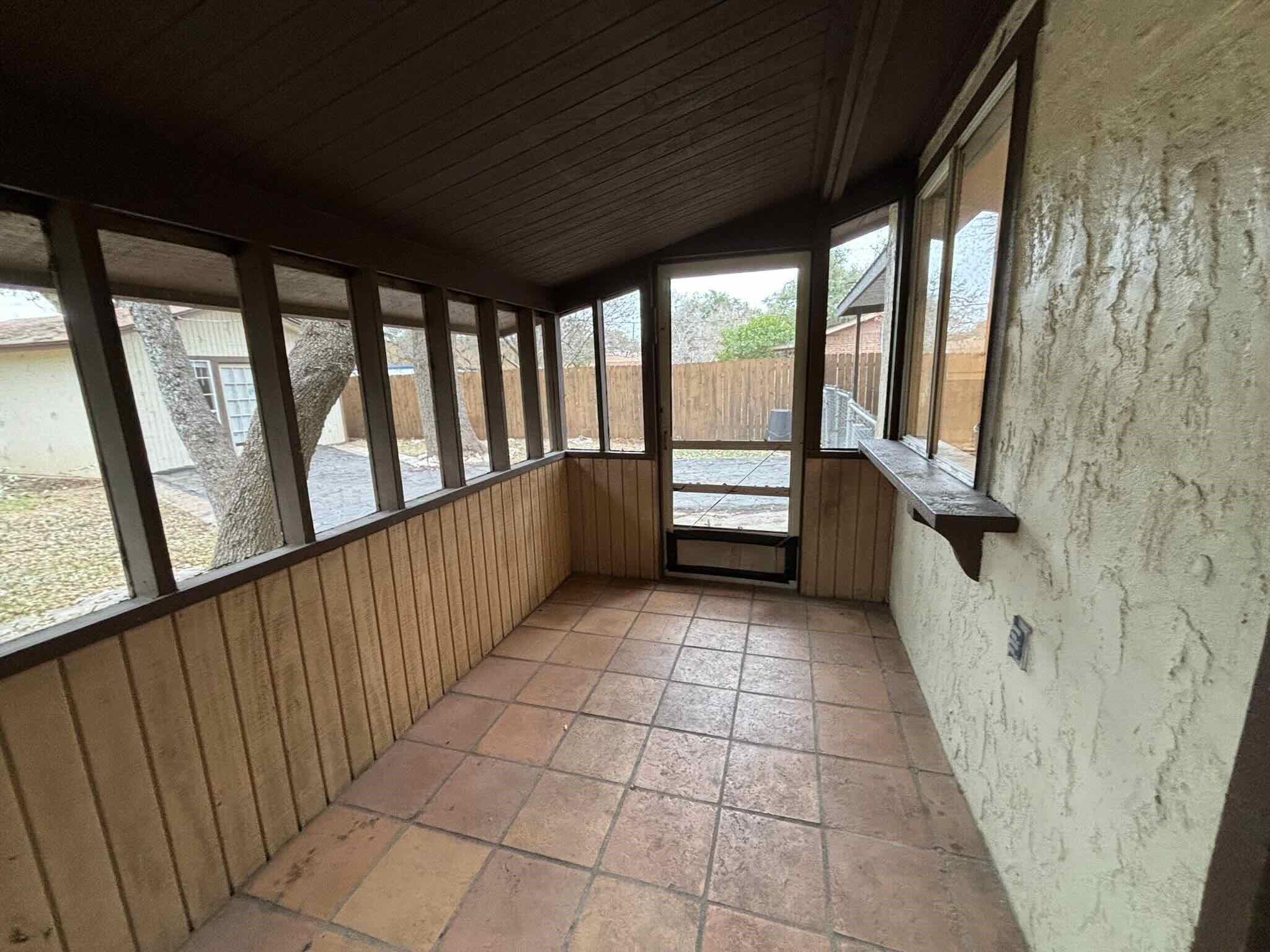 1902 Lone Oak Dr, Leander, TX 78641