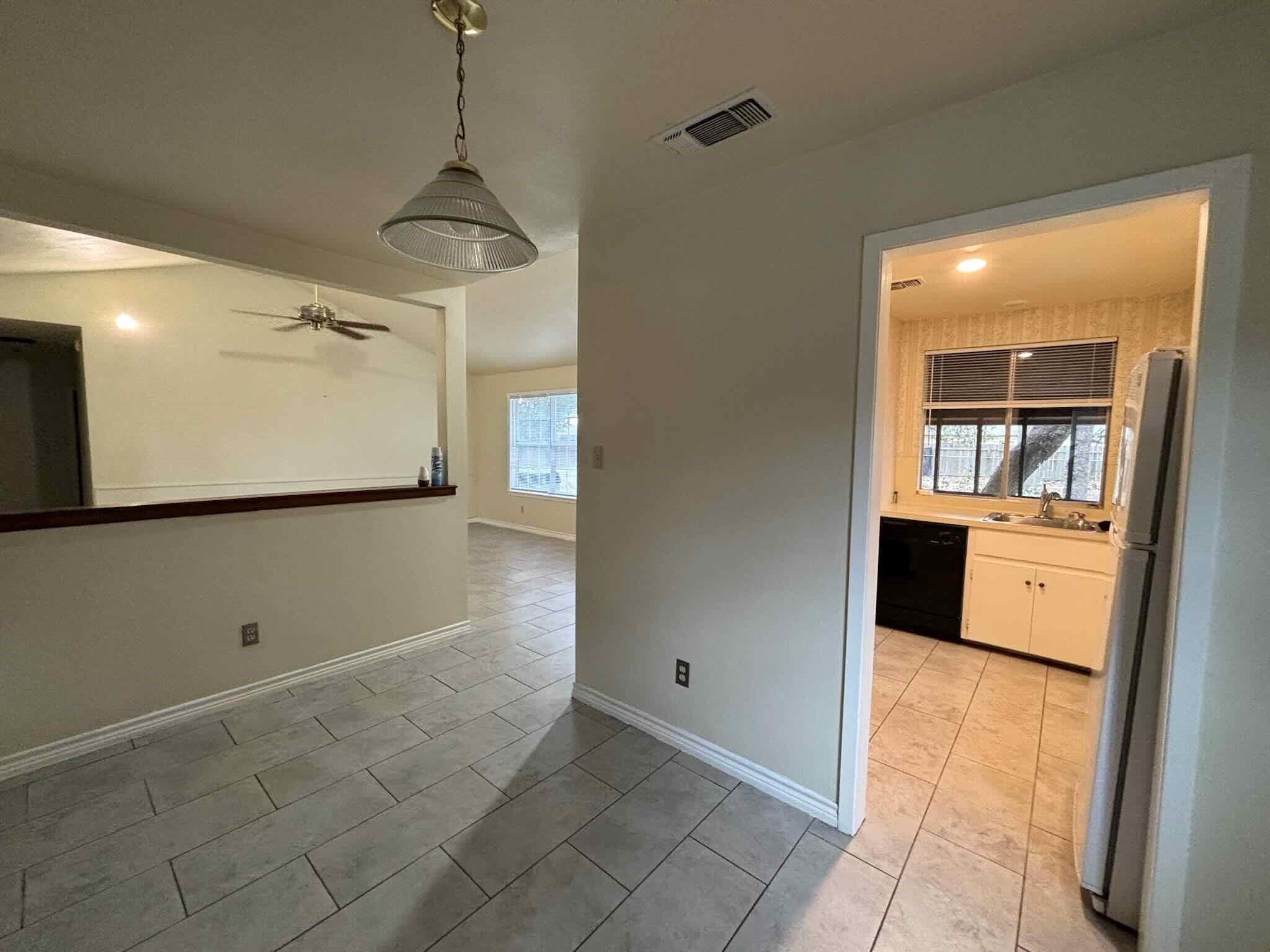 1902 Lone Oak Dr, Leander, TX 78641