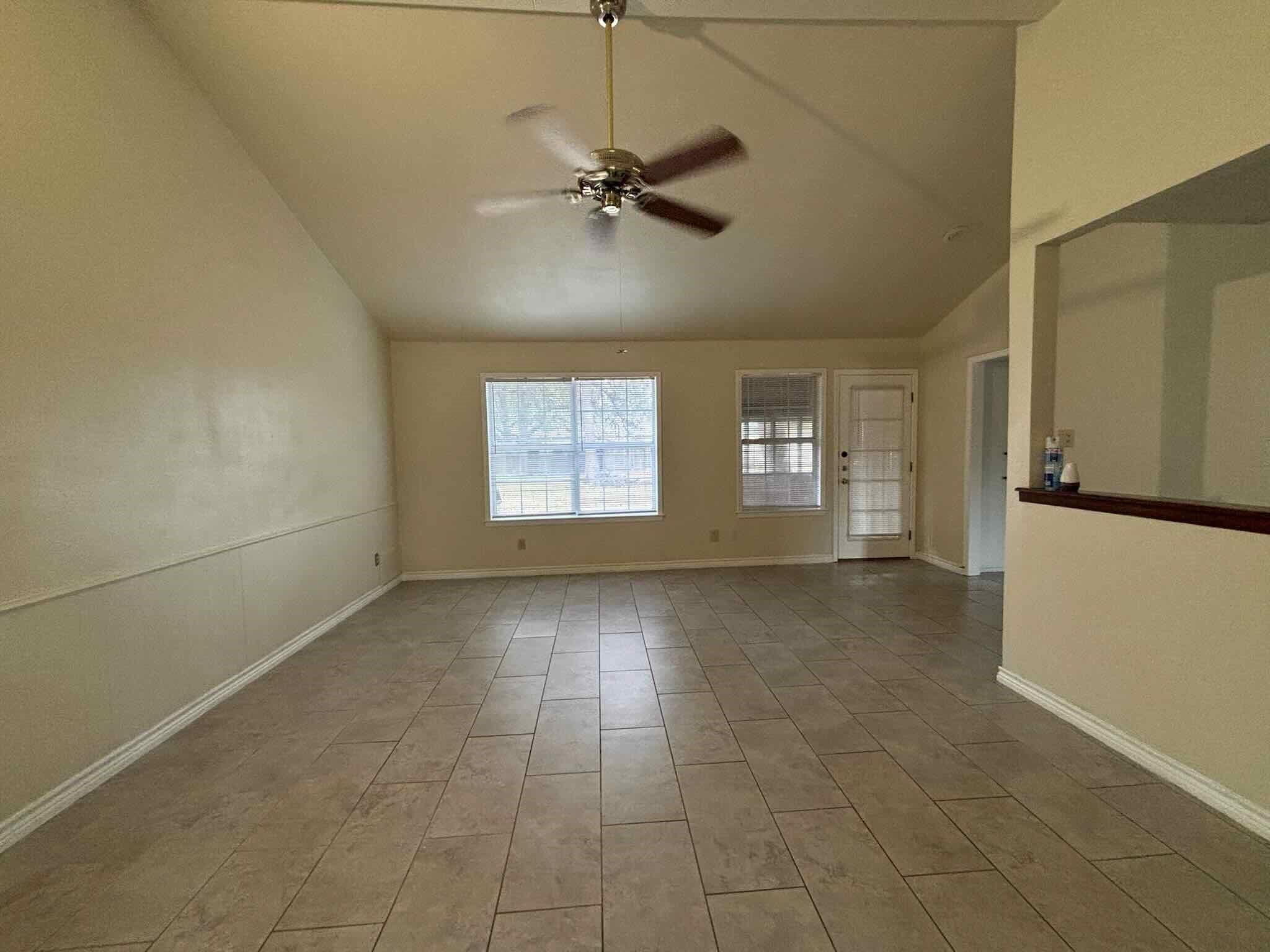 1902 Lone Oak Dr, Leander, TX 78641