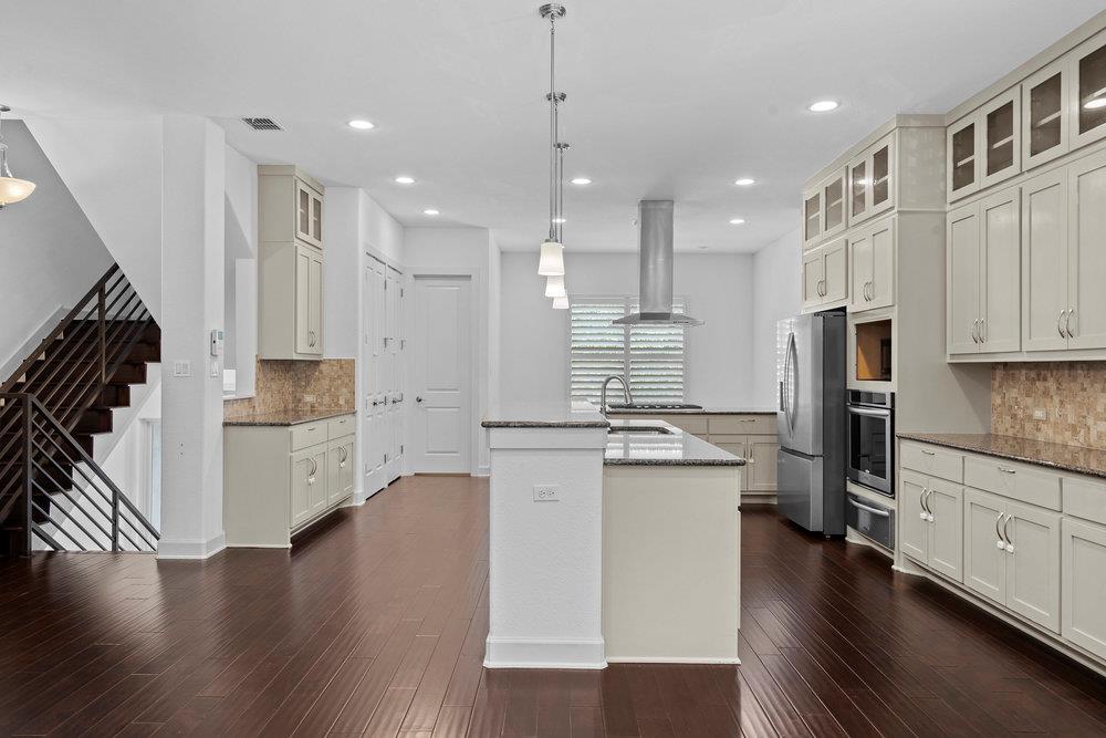 6533 E Hill Dr # 3, Austin, TX 78731