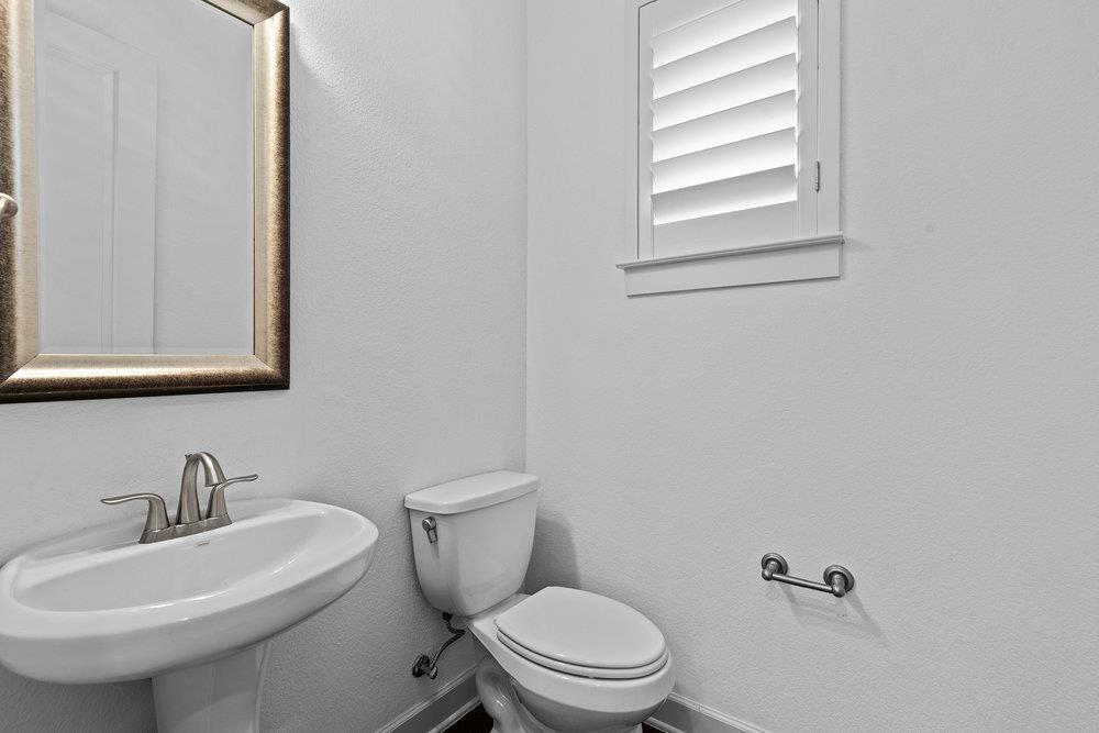 6533 E Hill Dr # 3, Austin, TX 78731