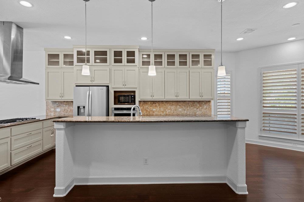 6533 E Hill Dr # 3, Austin, TX 78731