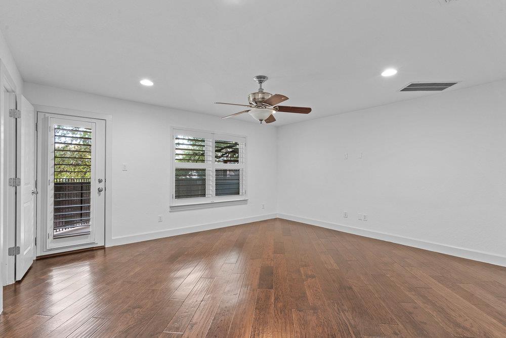 6533 E Hill Dr # 3, Austin, TX 78731