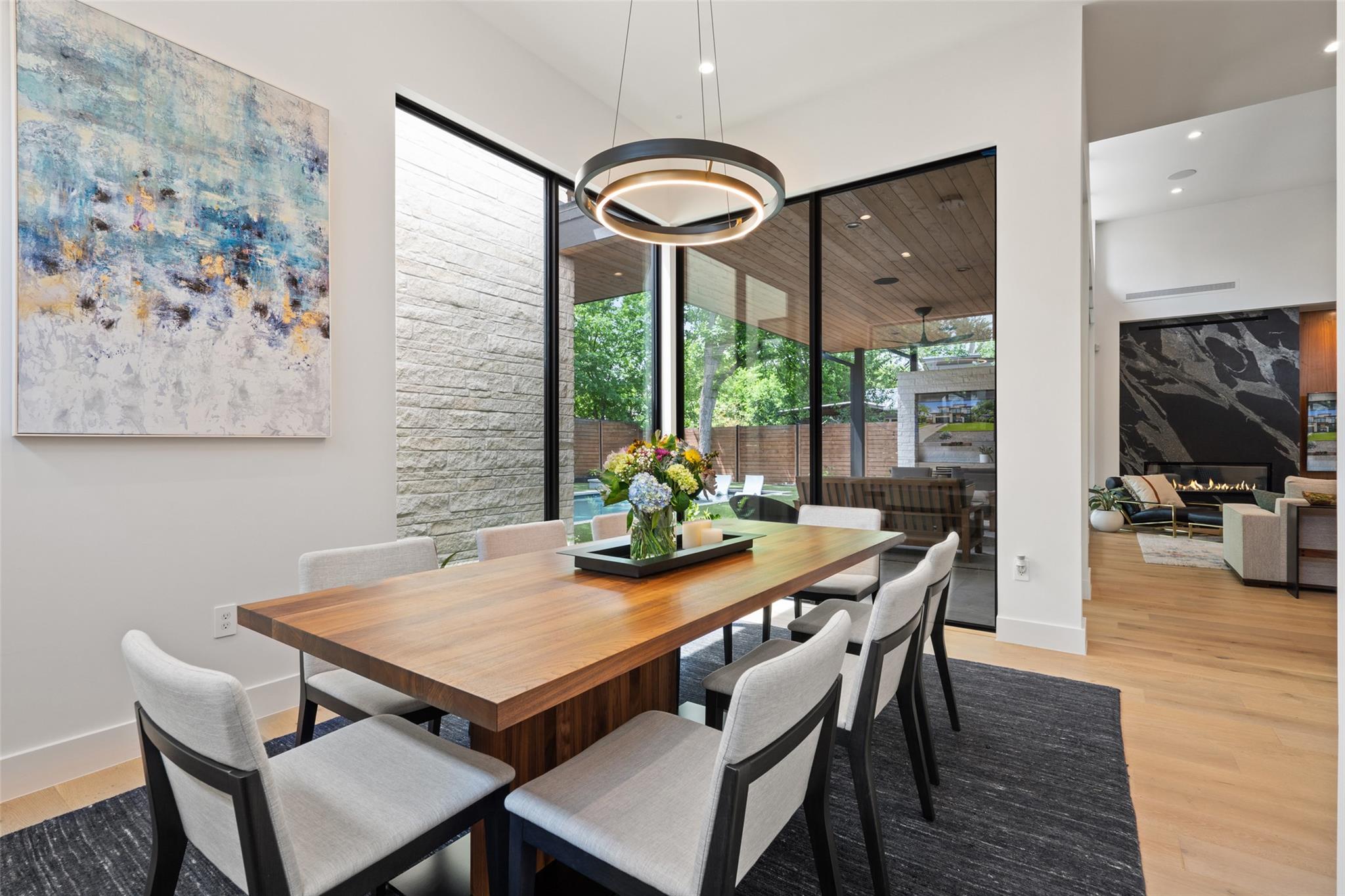 1813 Treadwell St, Austin, TX 78704