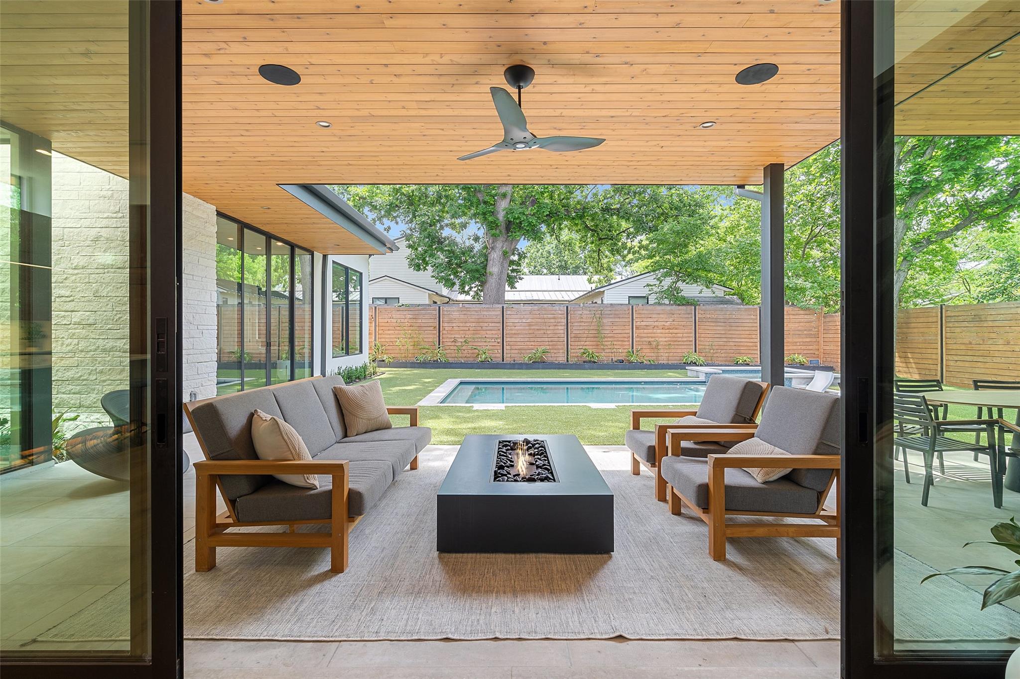 1813 Treadwell St, Austin, TX 78704