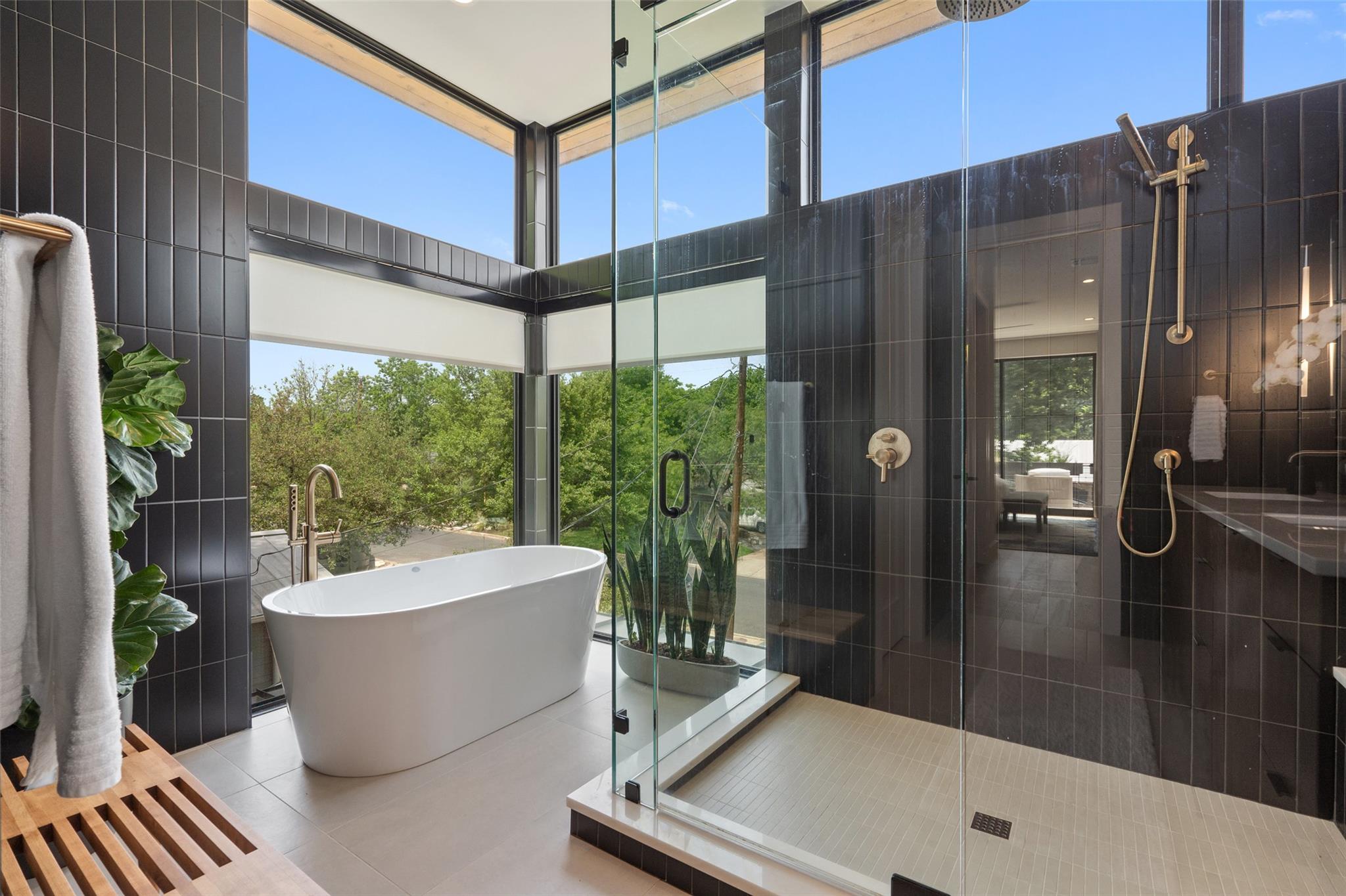 1813 Treadwell St, Austin, TX 78704