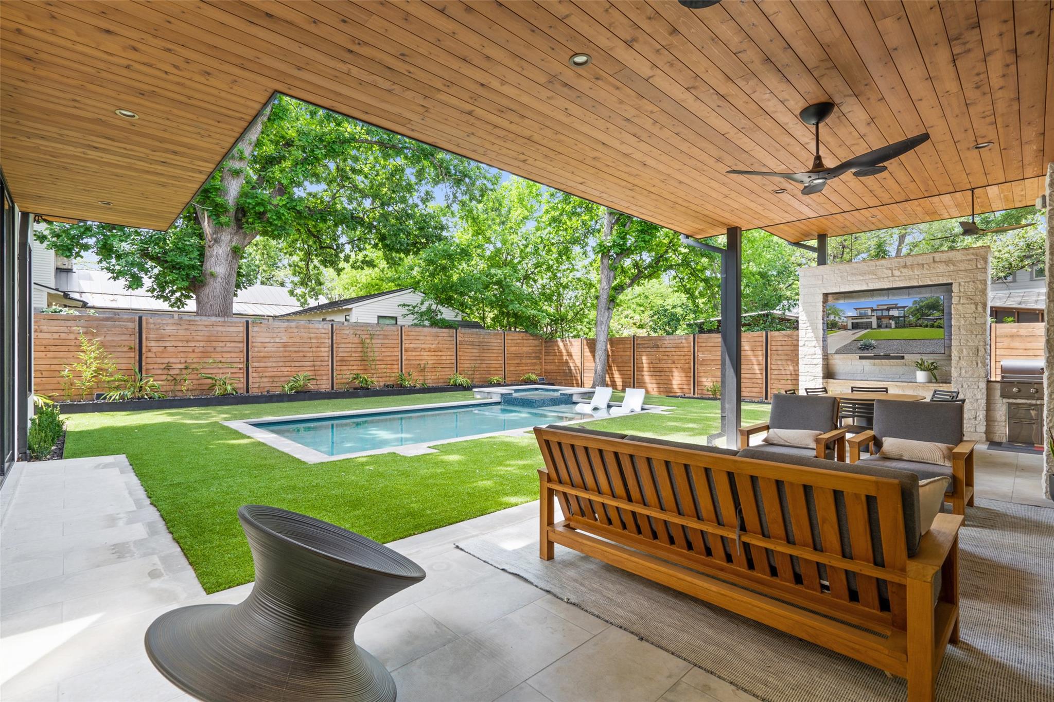 1813 Treadwell St, Austin, TX 78704