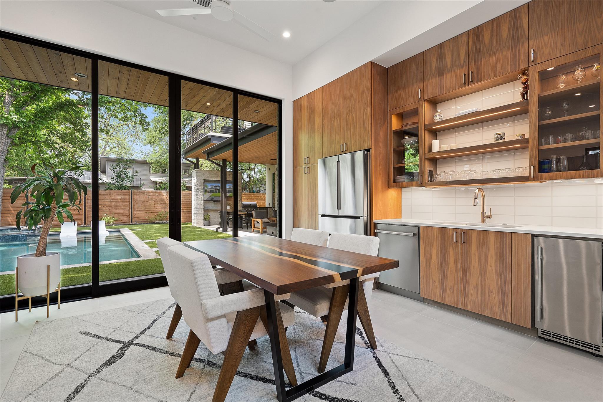 1813 Treadwell St, Austin, TX 78704