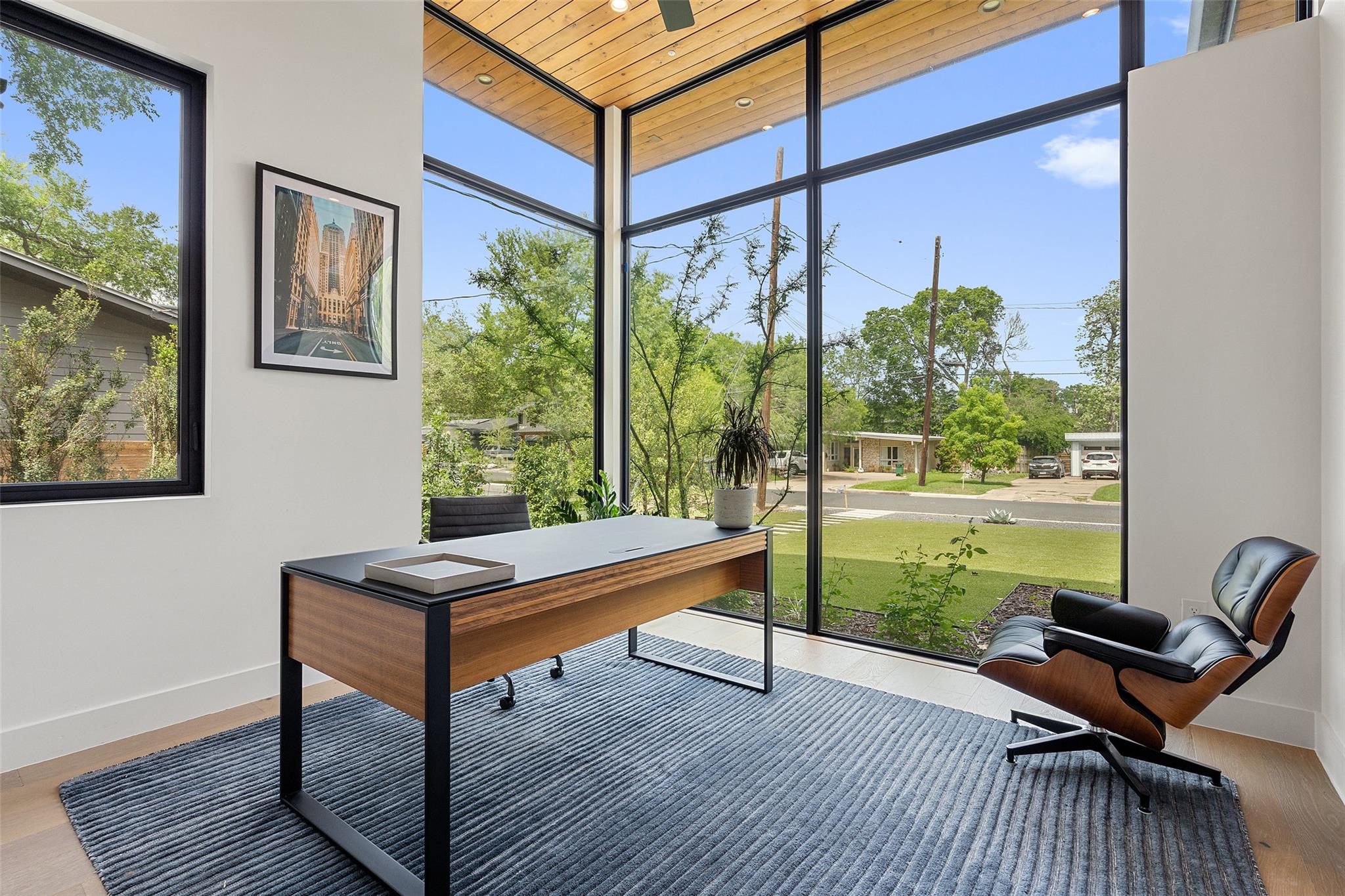 1813 Treadwell St, Austin, TX 78704