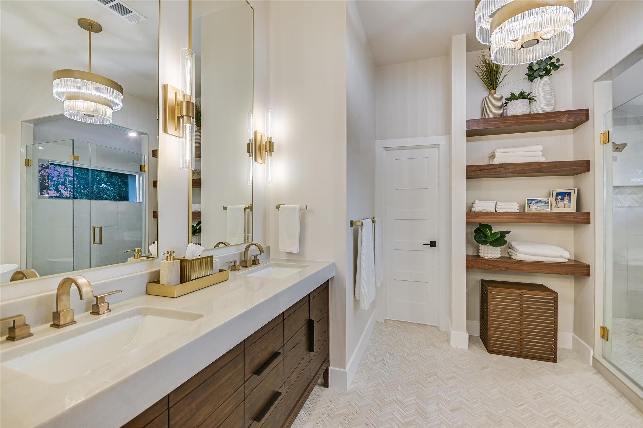 6204 Lost Horizon Dr, Austin, TX 78759