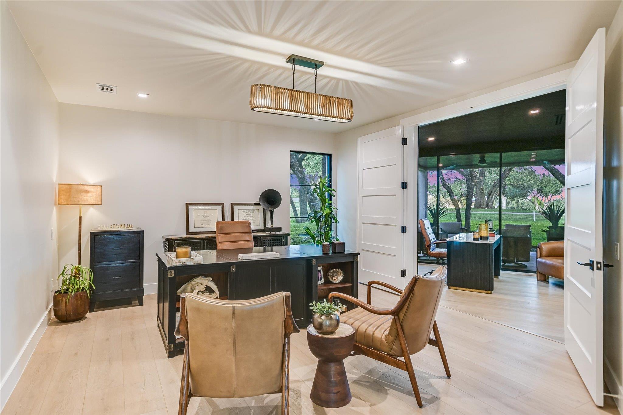 6204 Lost Horizon Dr, Austin, TX 78759