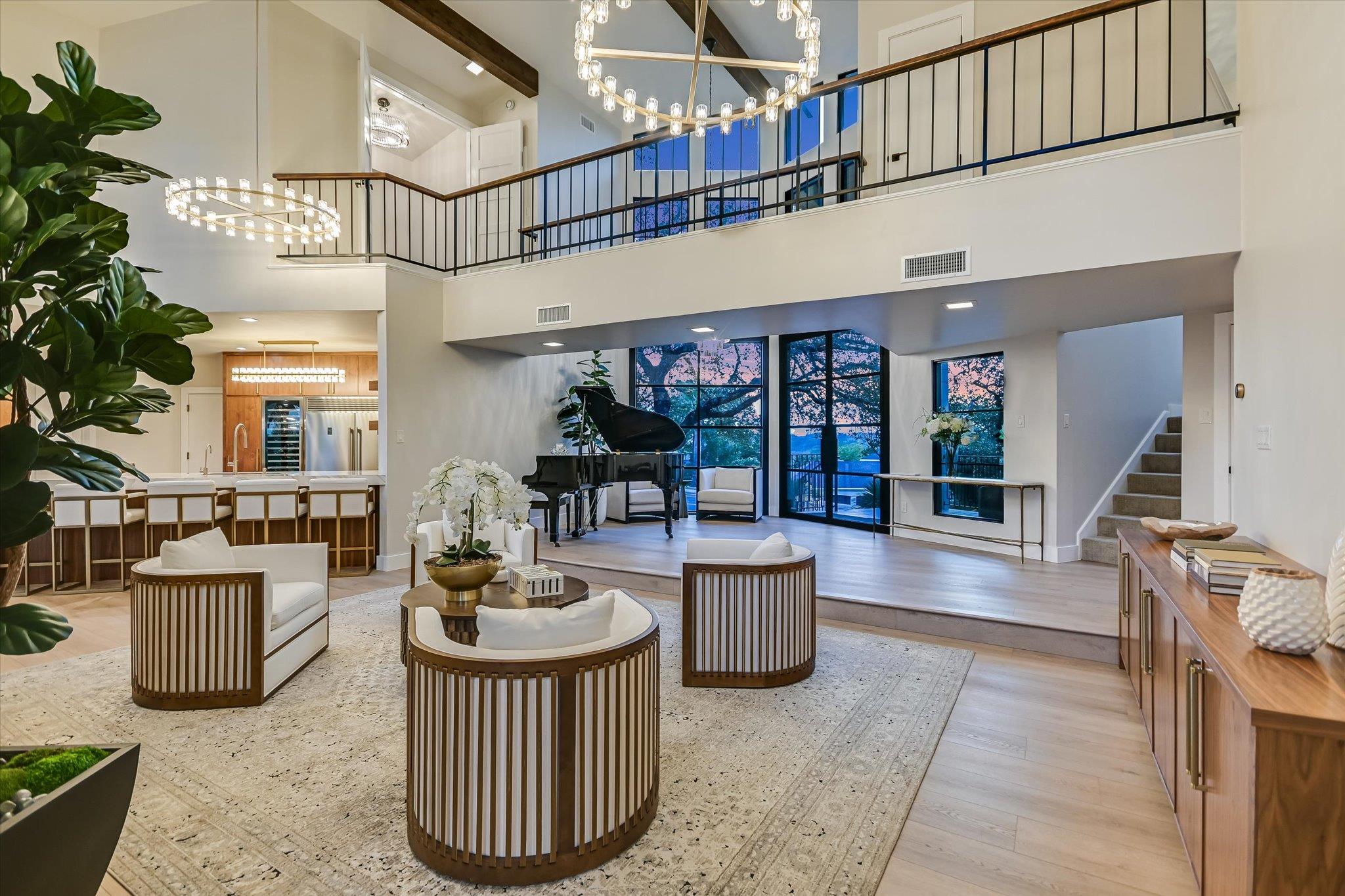 6204 Lost Horizon Dr, Austin, TX 78759