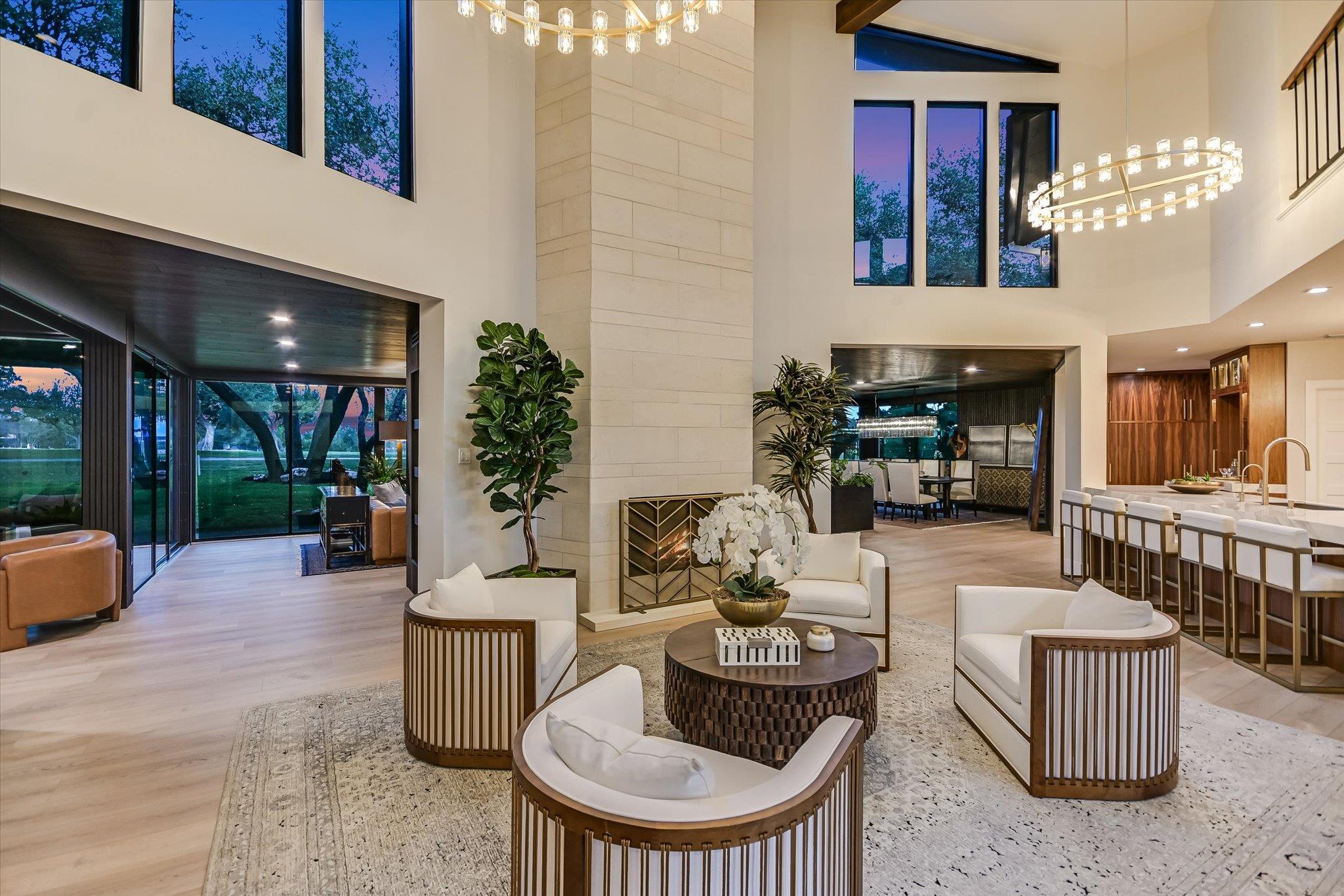 6204 Lost Horizon Dr, Austin, TX 78759