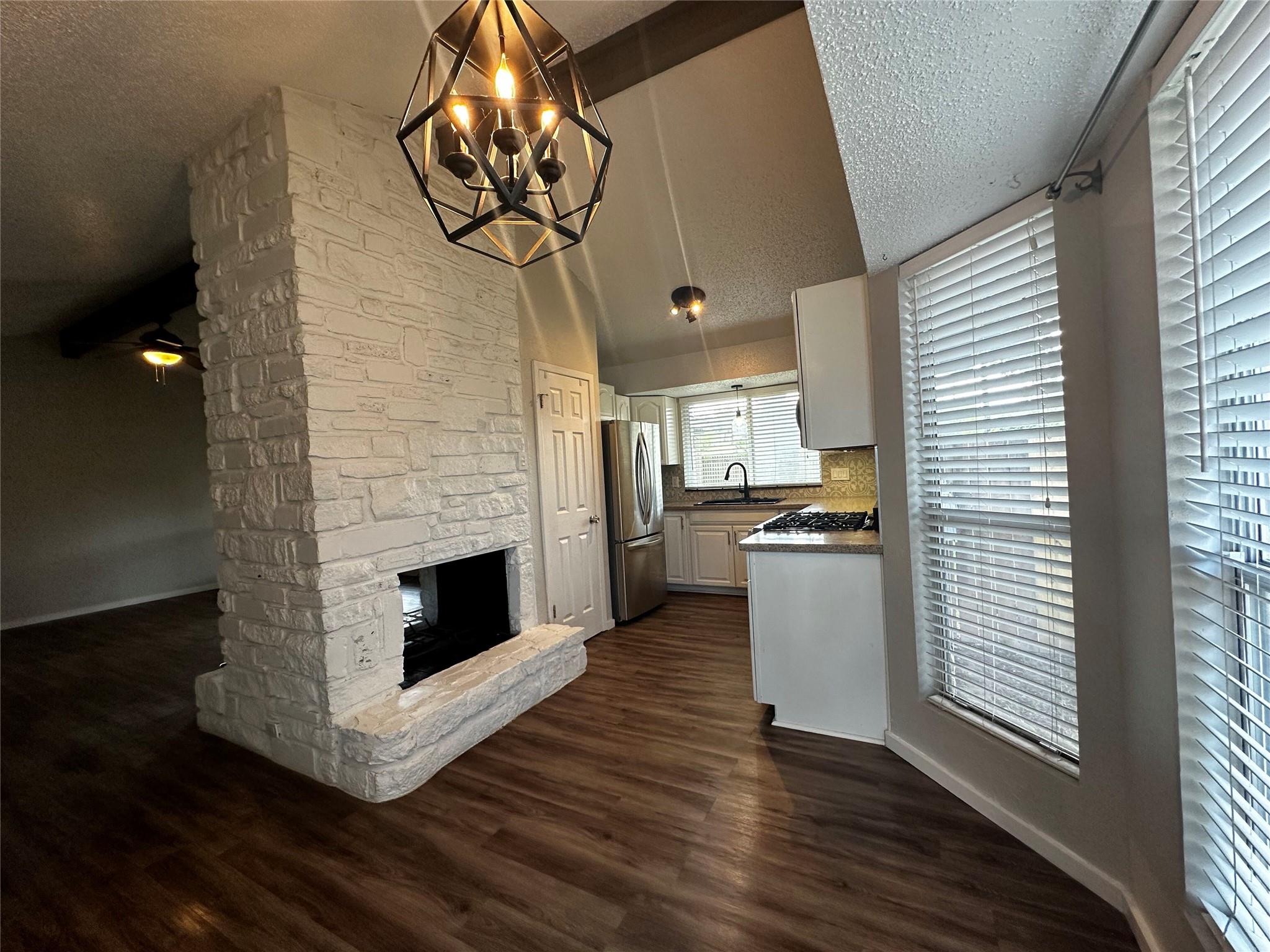 504 SUZZANE Rd, Pflugerville, TX 78660