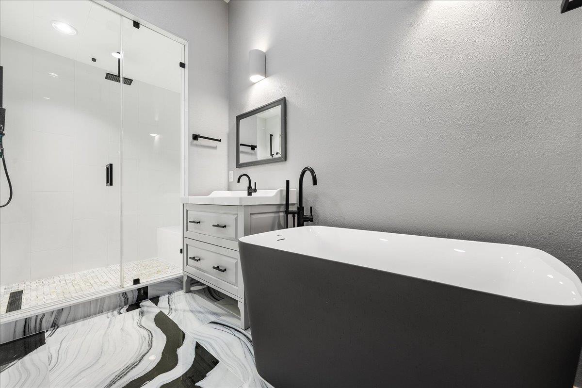 1009 Highknoll Ln, Georgetown, TX 78628