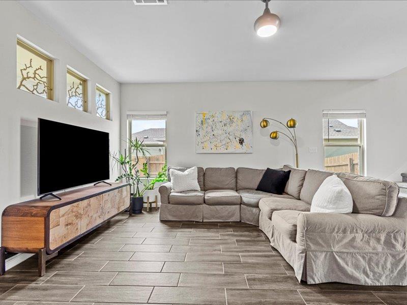 8201 Daisy Cutter Xing, Georgetown, TX 78626