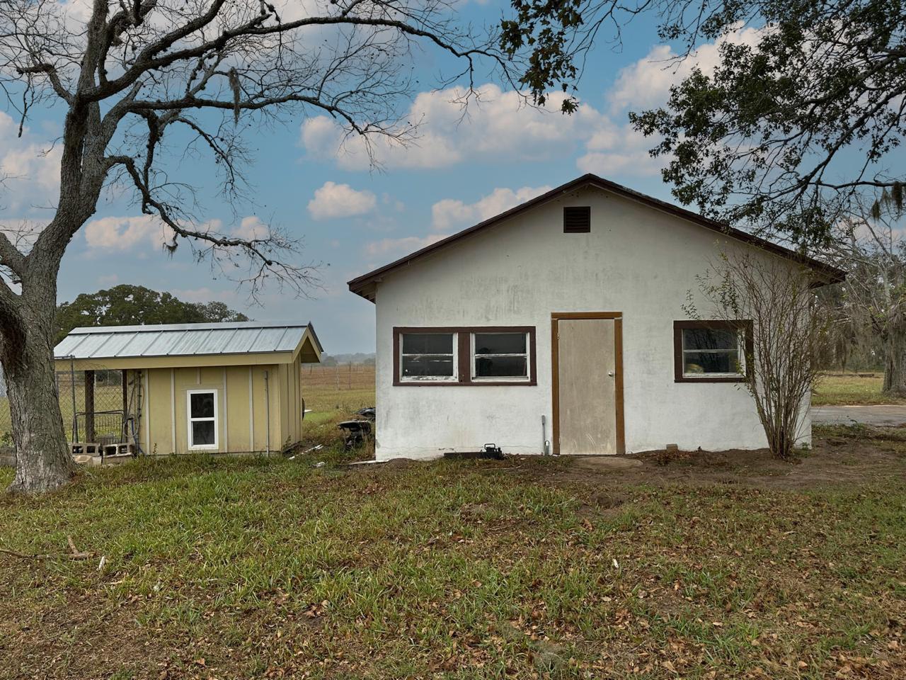 1696 E Fm 884, Yorktown, TX 78164