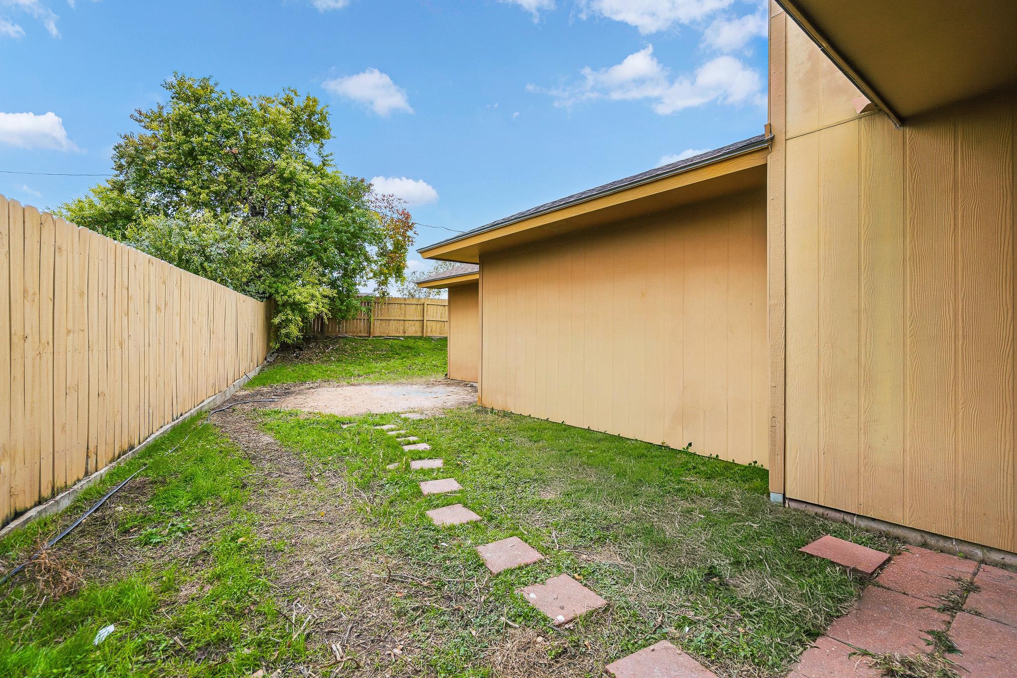 2300 Goode Cir, Killeen, TX 76543