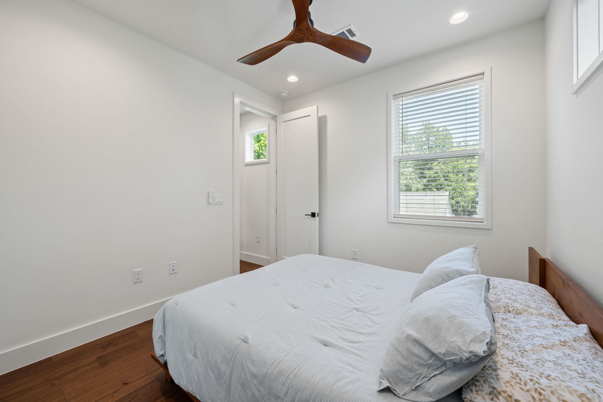 2609 Willow St # 2, Austin, TX 78702