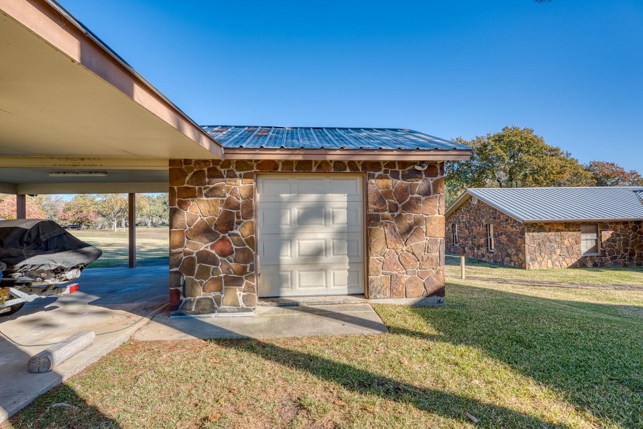 316 Skyline Dr, Sunrise Beach, TX 78643