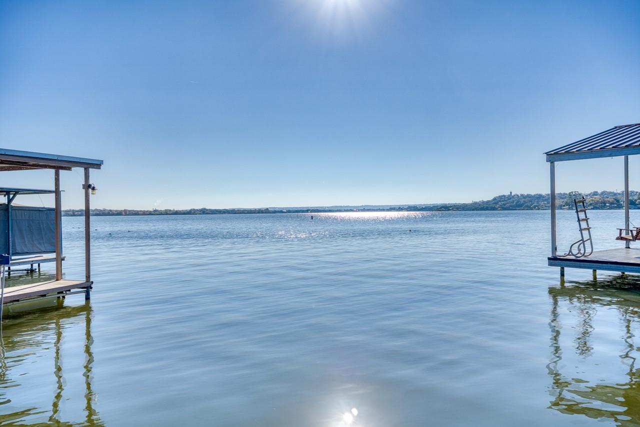 316 Skyline Dr, Sunrise Beach, TX 78643