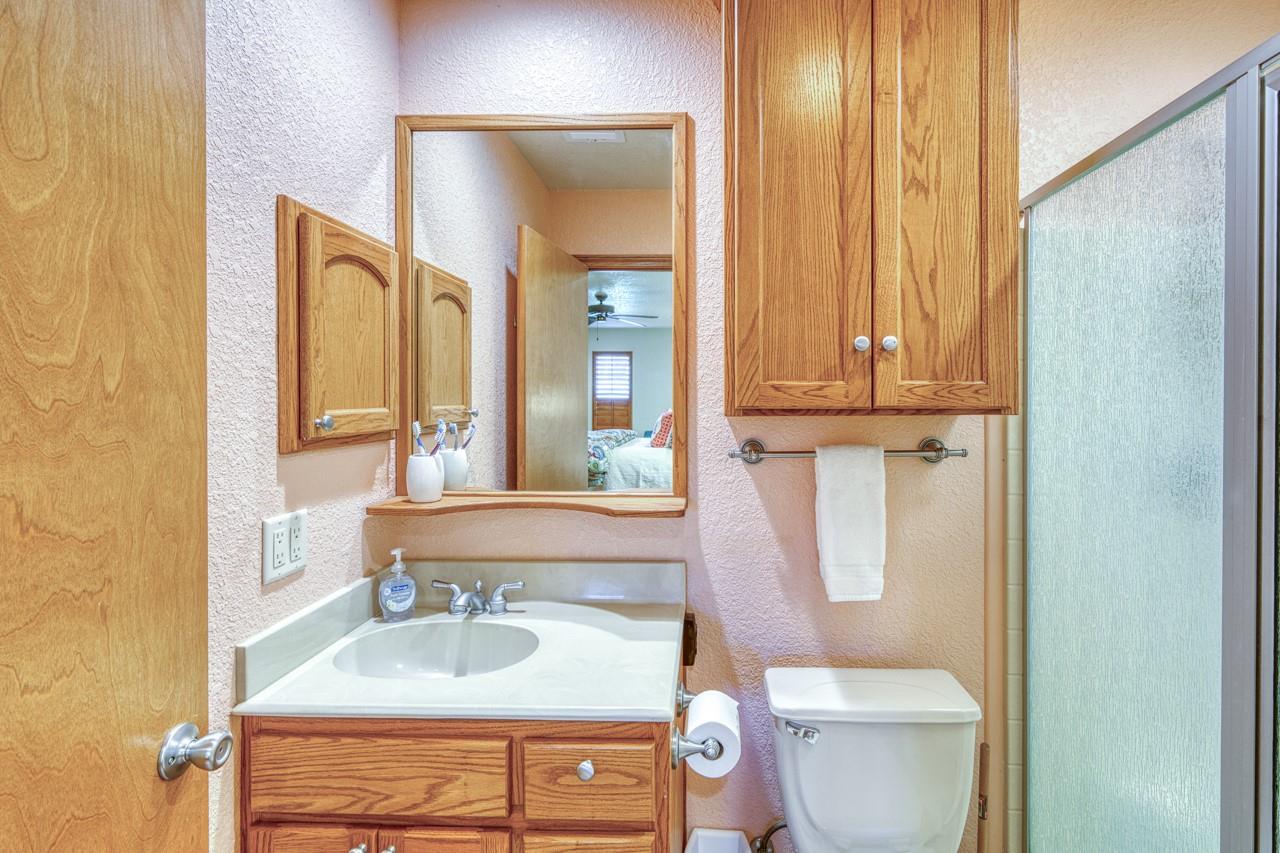 316 Skyline Dr, Sunrise Beach, TX 78643