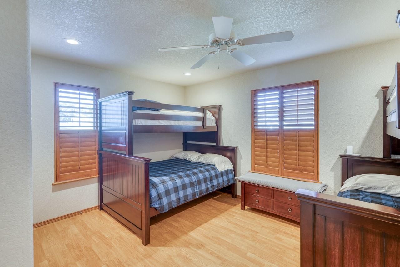 316 Skyline Dr, Sunrise Beach, TX 78643