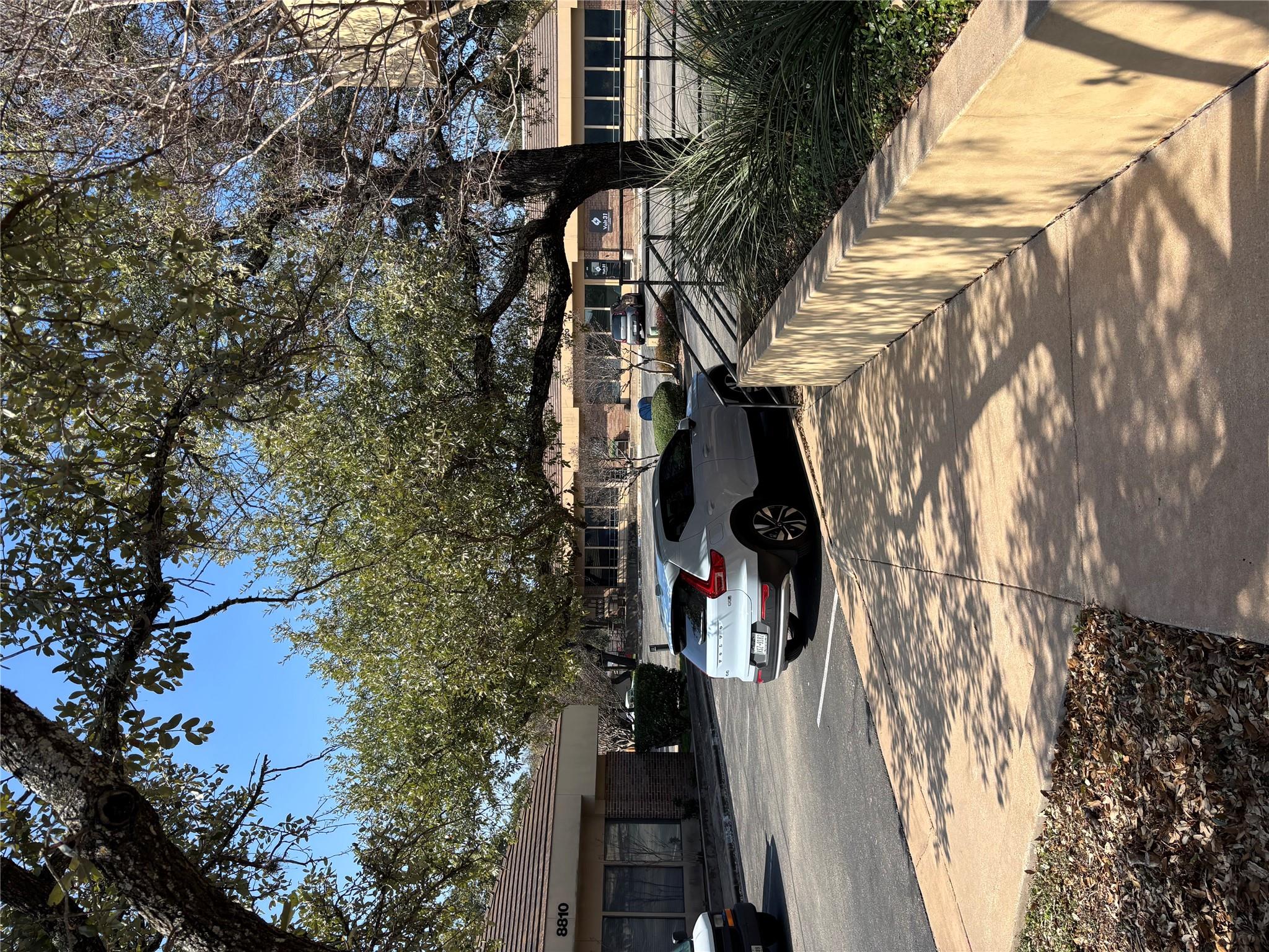 8840 Business Park Dr, Austin, TX 78759