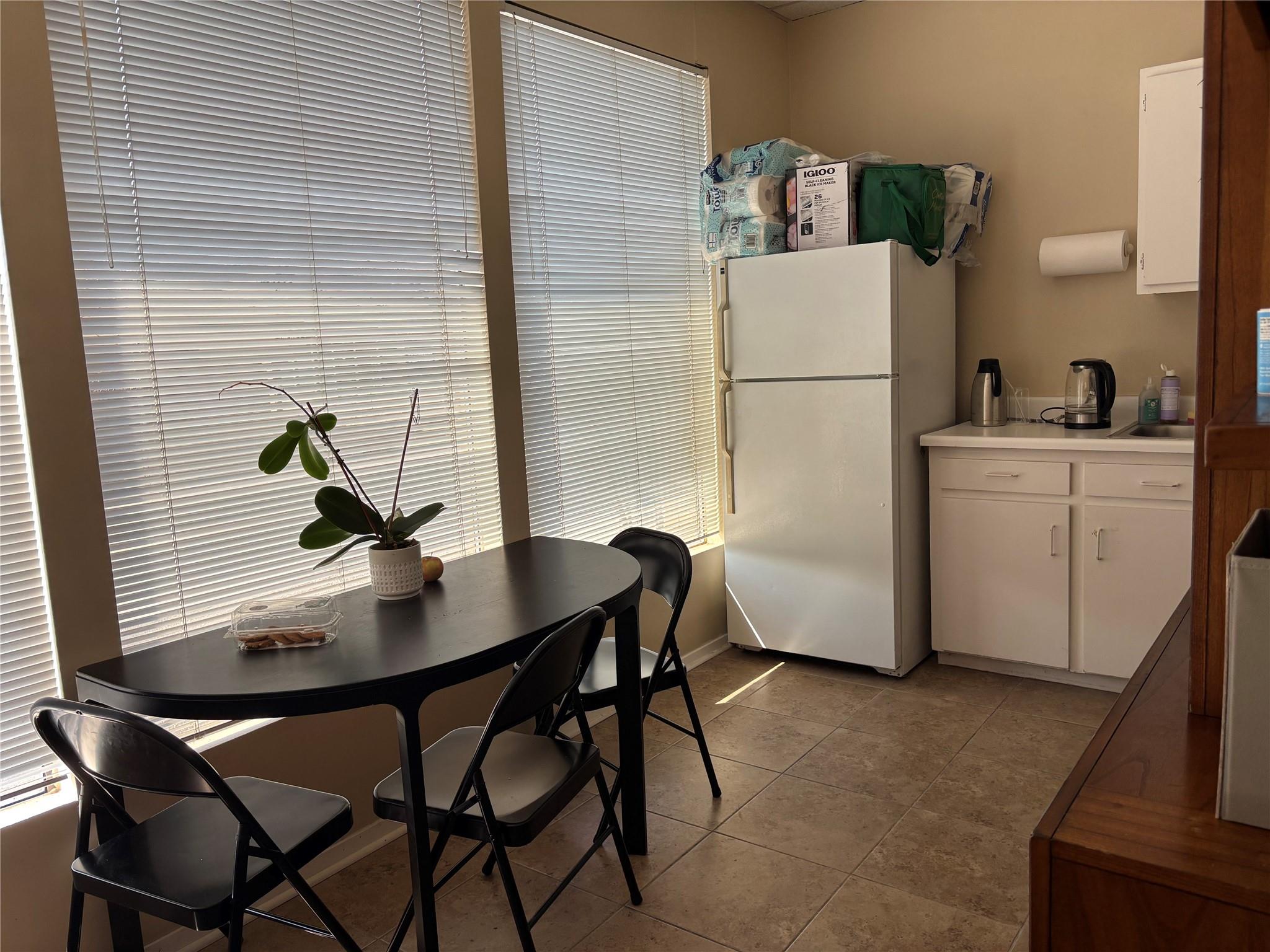 8840 Business Park Dr, Austin, TX 78759