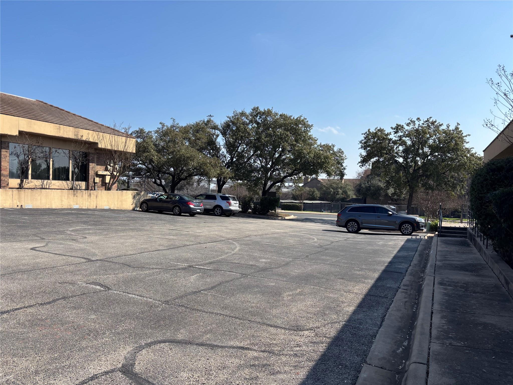 8840 Business Park Dr, Austin, TX 78759