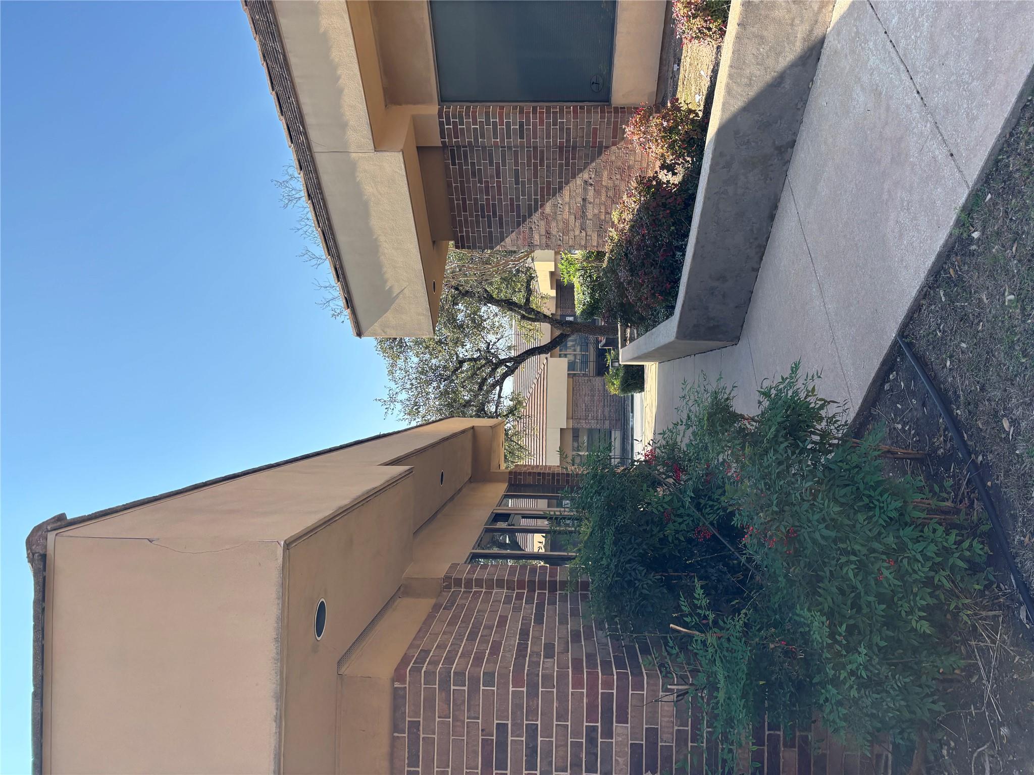 8840 Business Park Dr, Austin, TX 78759