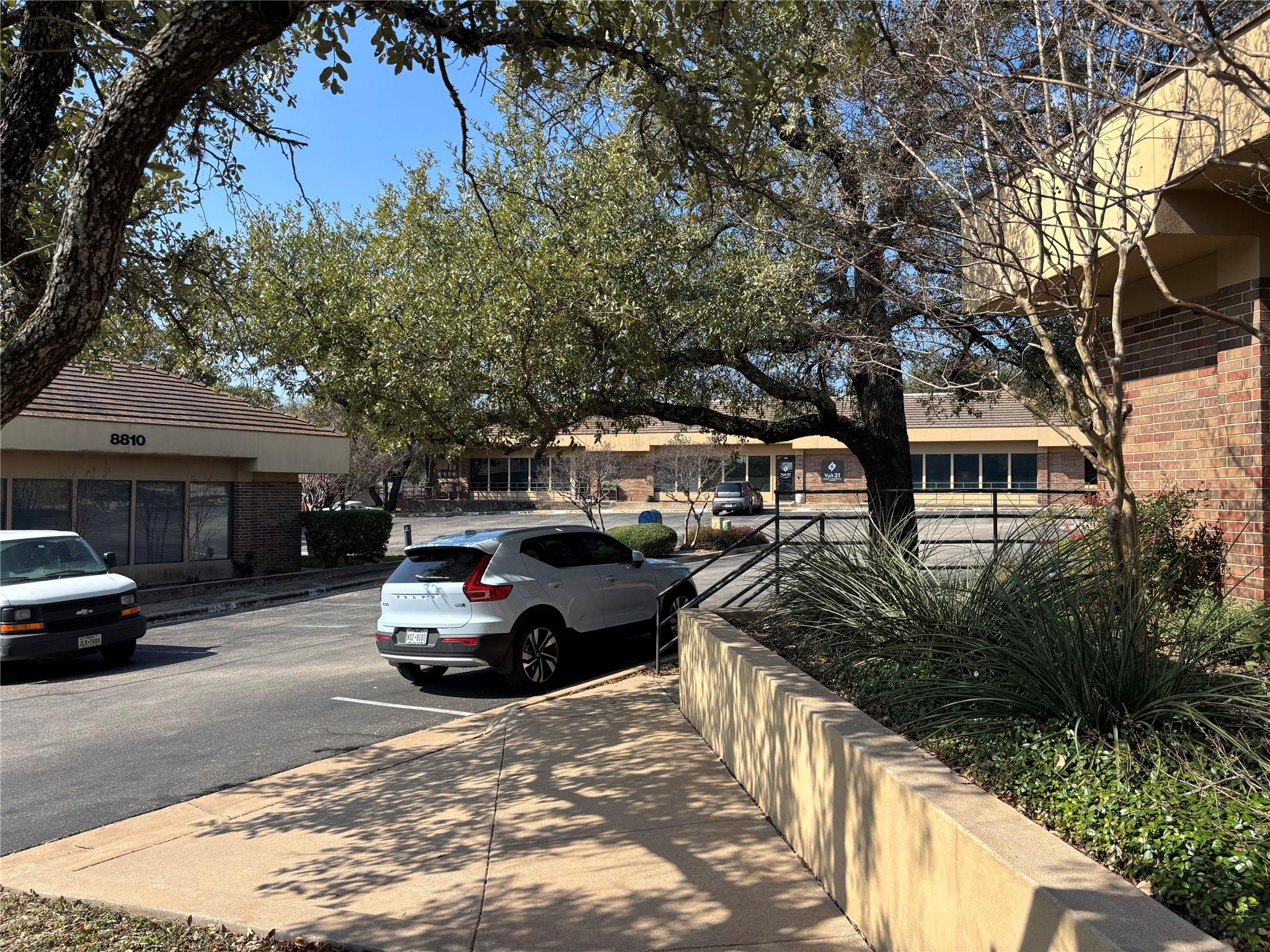 8840 Business Park Dr, Austin, TX 78759