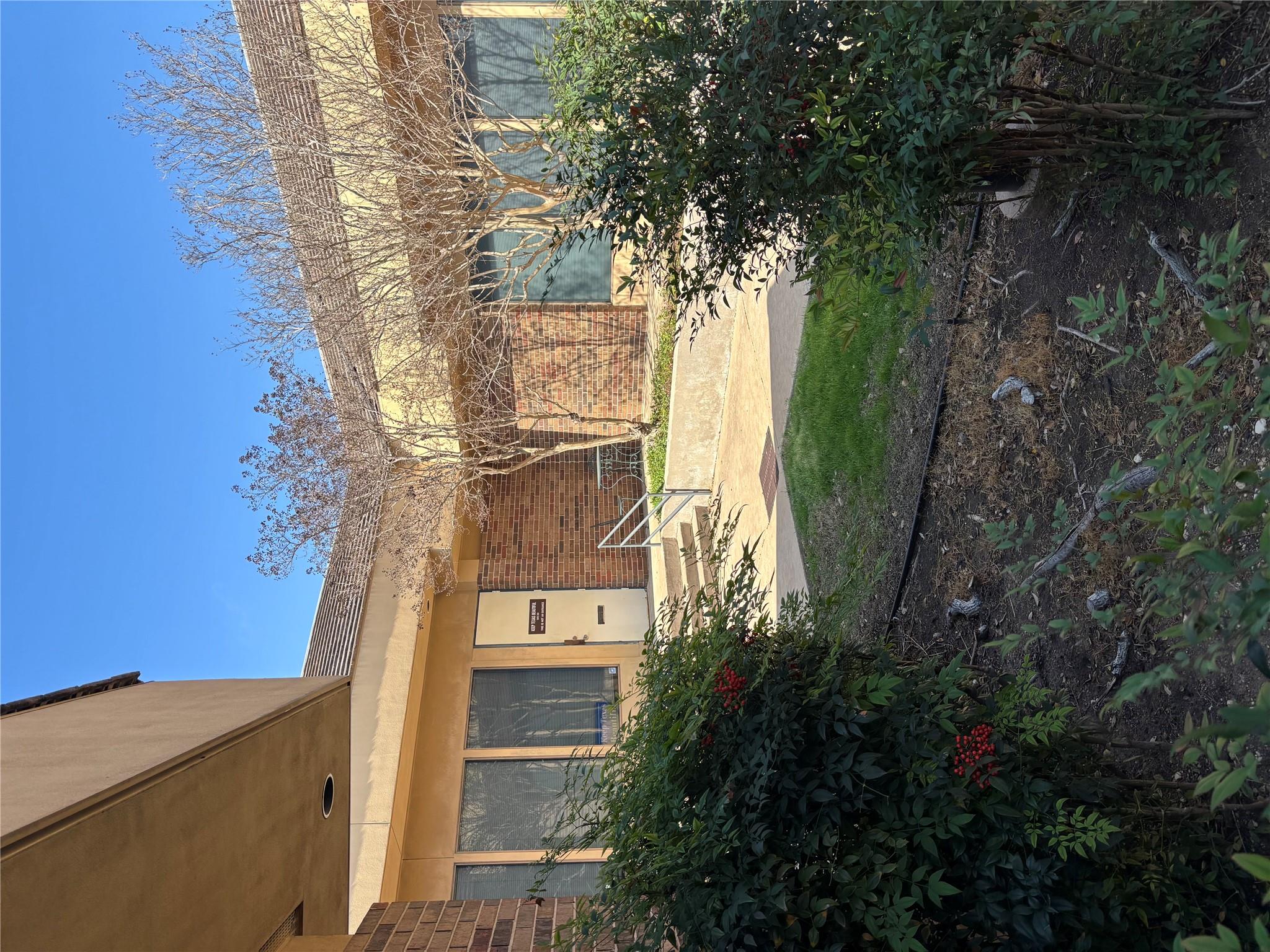 8840 Business Park Dr, Austin, TX 78759